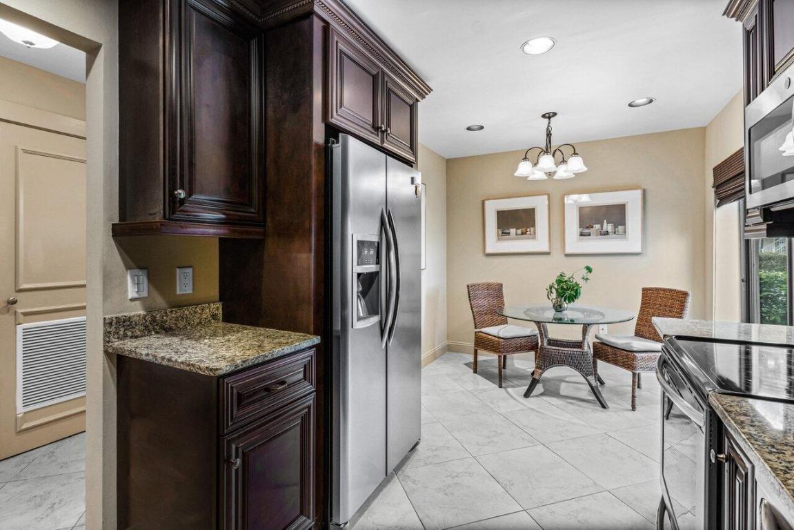 50 Stratford Lane W A