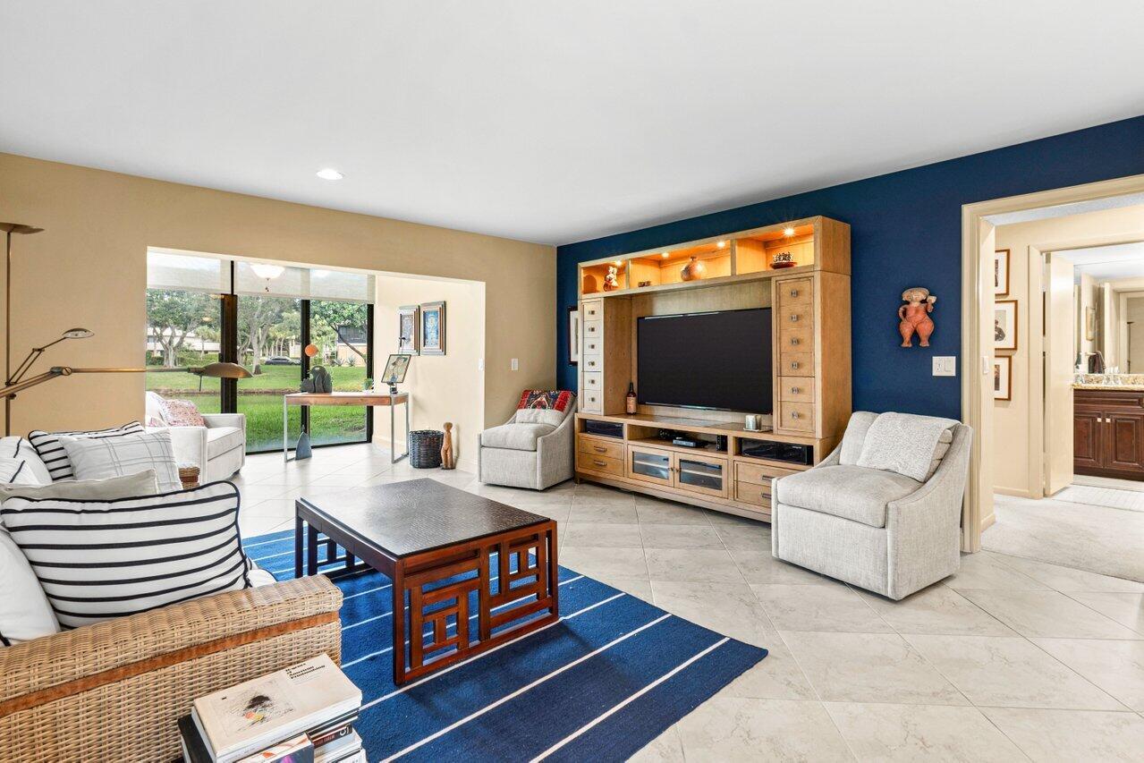 50 Stratford Lane W A