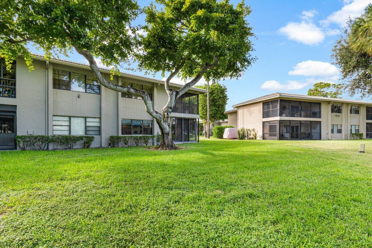 50 Stratford Lane W A