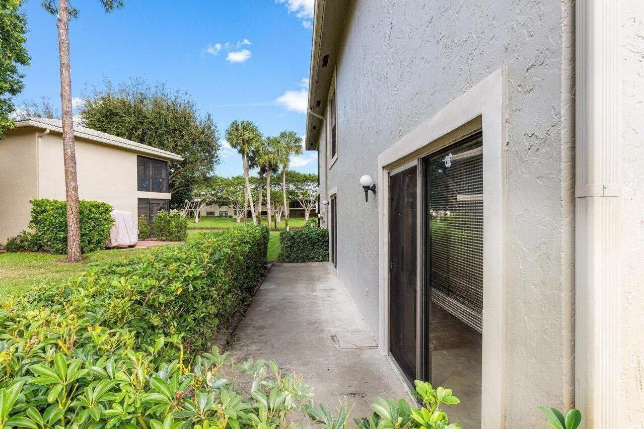 50 Stratford Lane W A