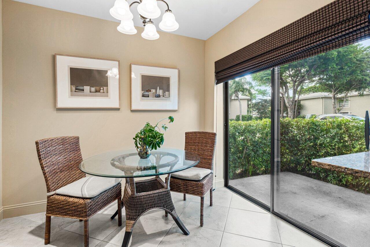 50 Stratford Lane W A