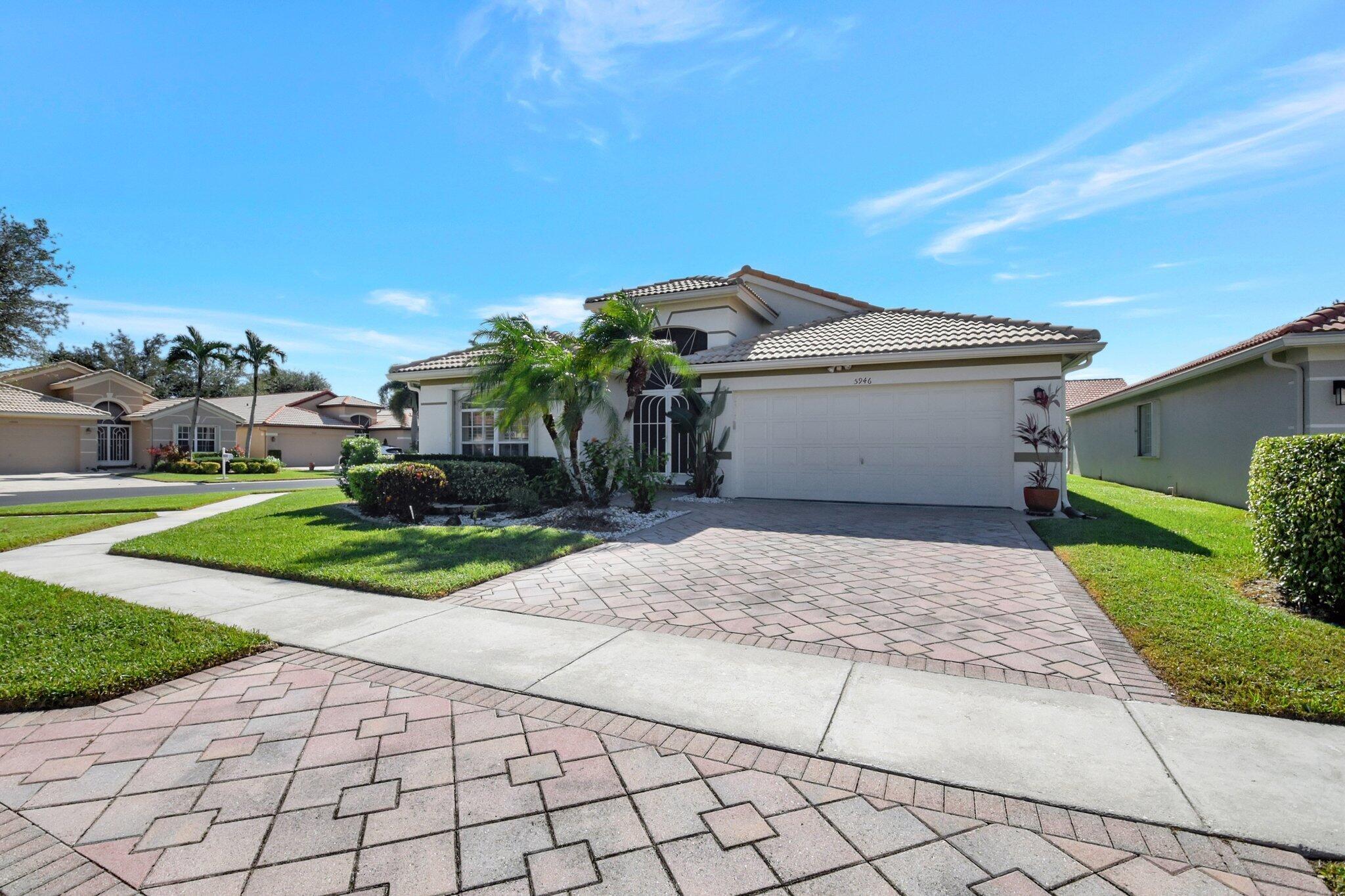 5946 Royal Isles Boulevard