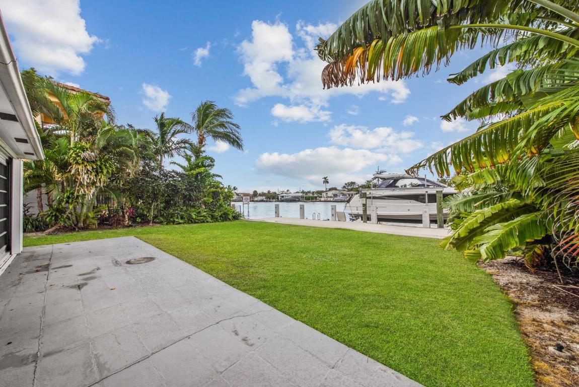 233 SE 18th Avenue, Deerfield Beach