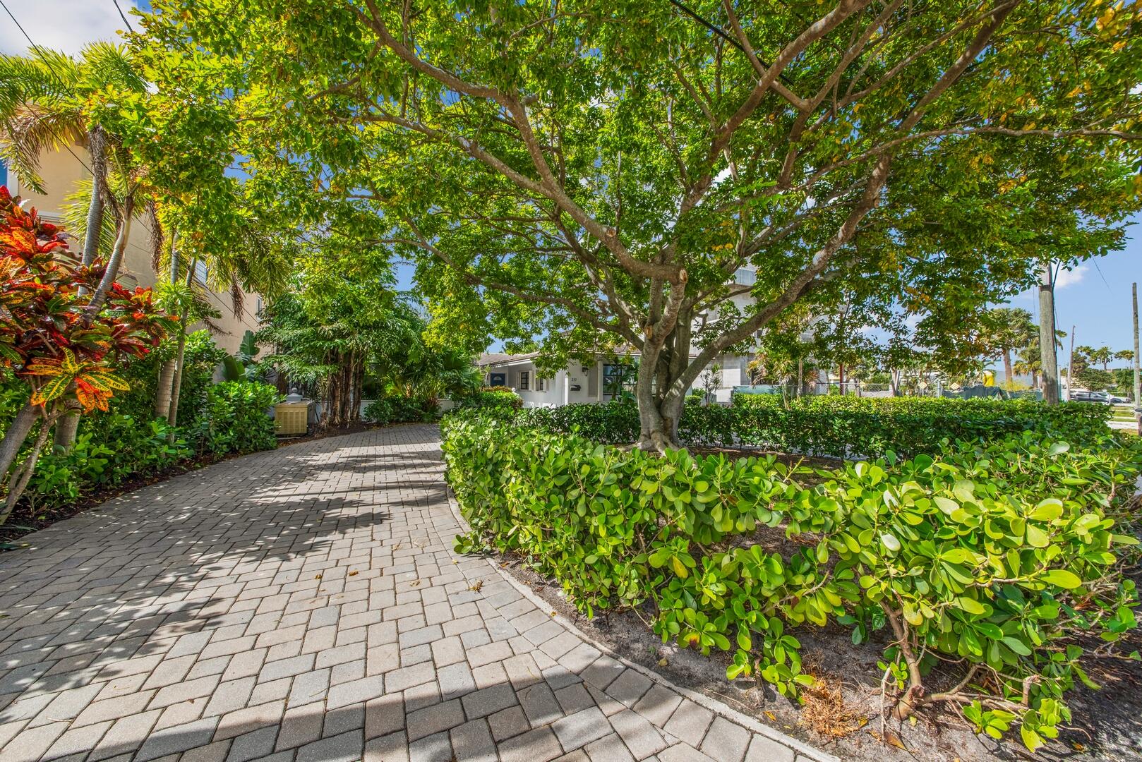 233 SE 18th Avenue, Deerfield Beach