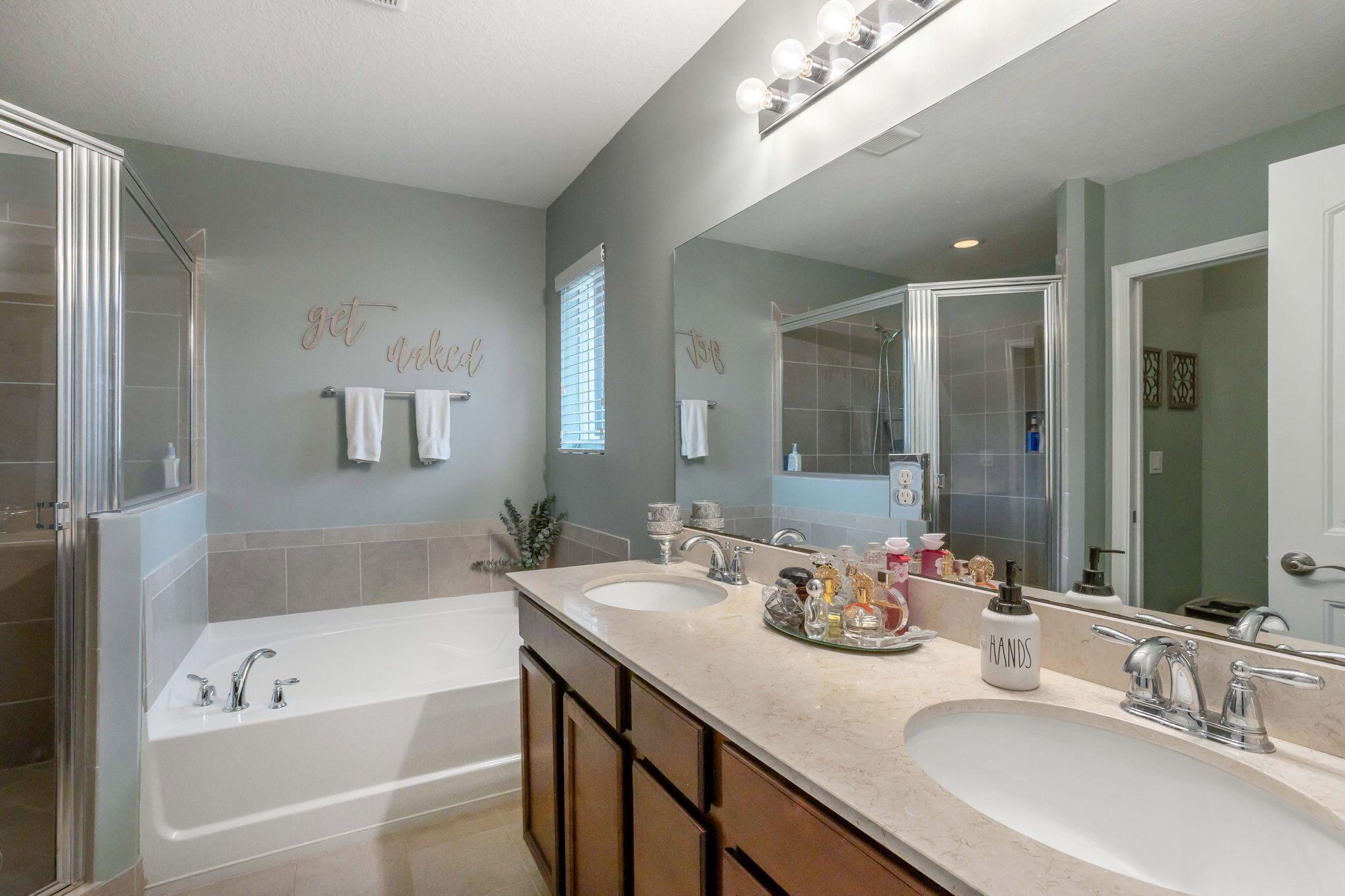6843 Langdon Way