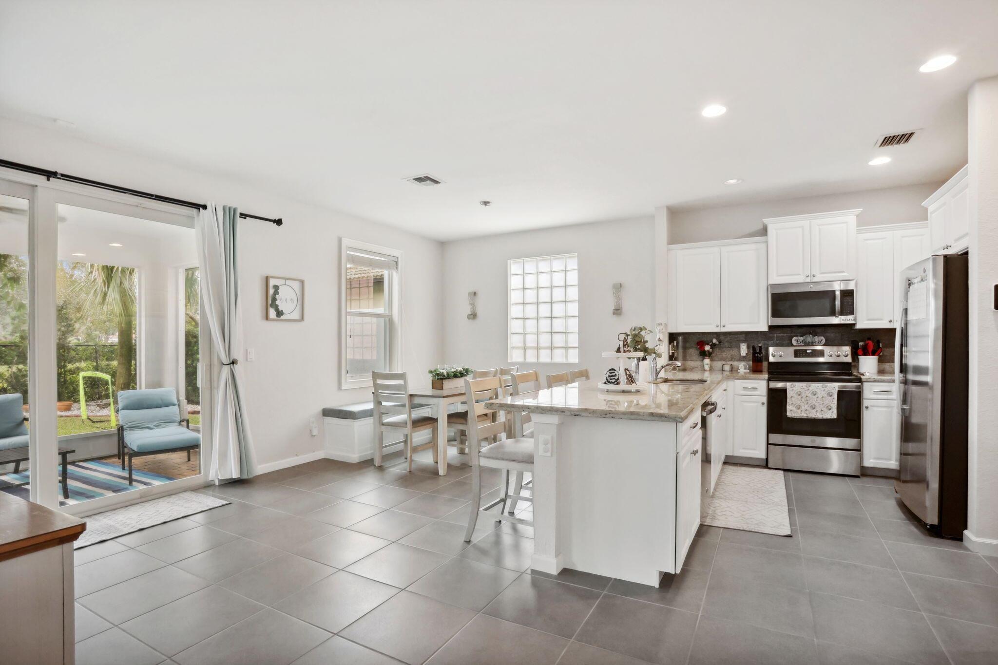 6843 Langdon Way