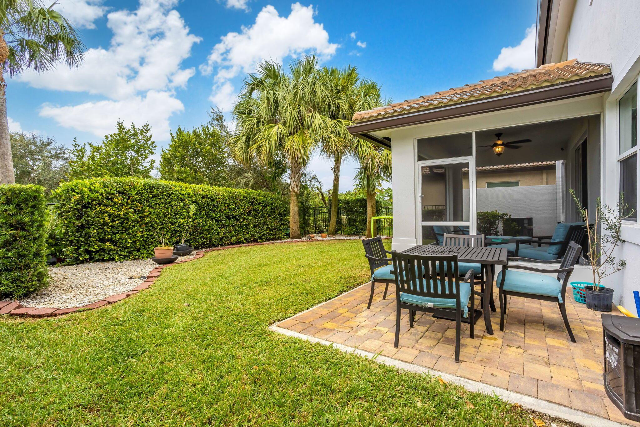 6843 Langdon Way