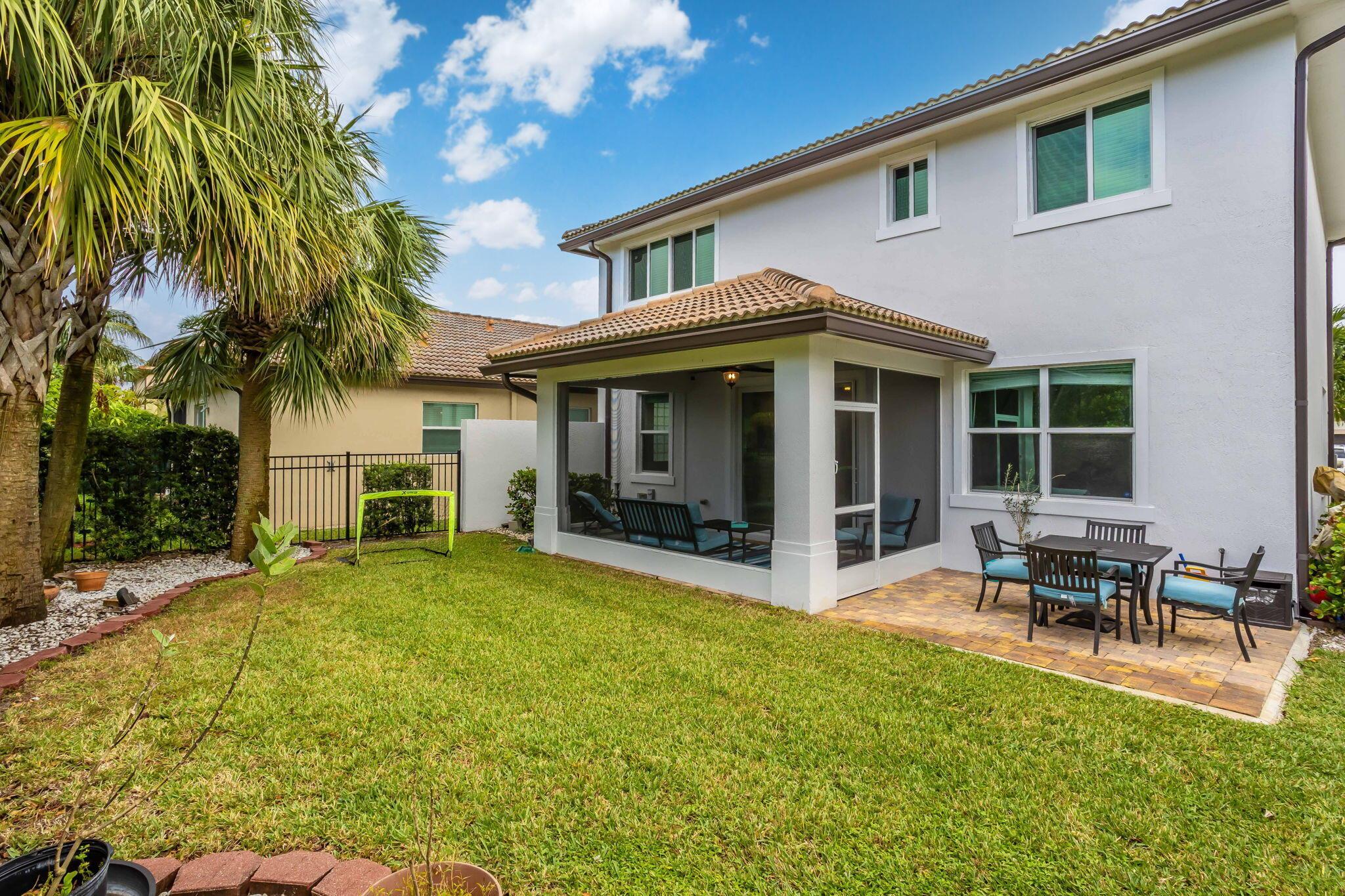 6843 Langdon Way