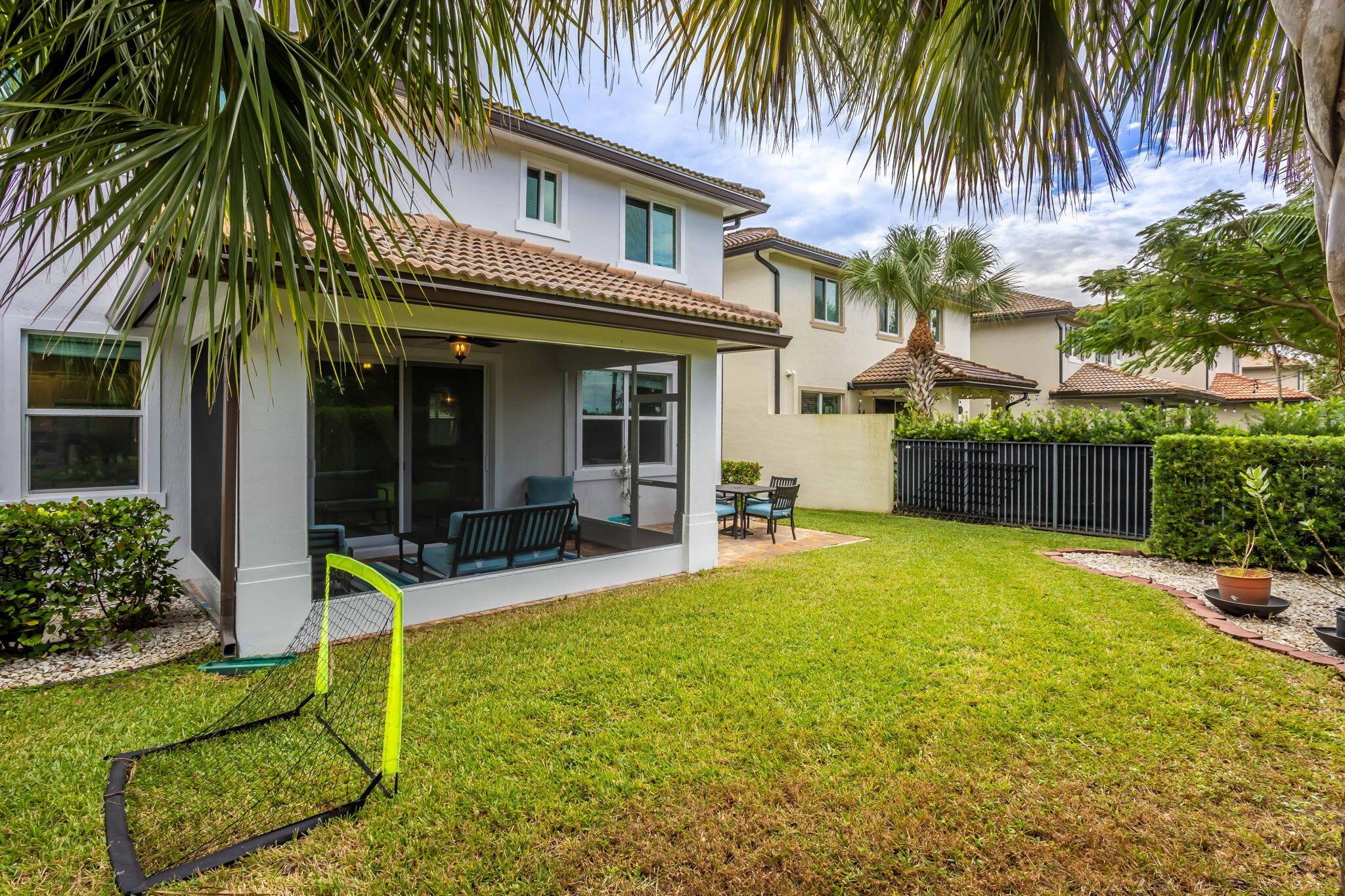 6843 Langdon Way