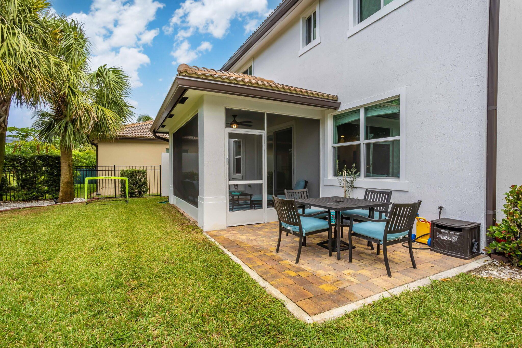 6843 Langdon Way