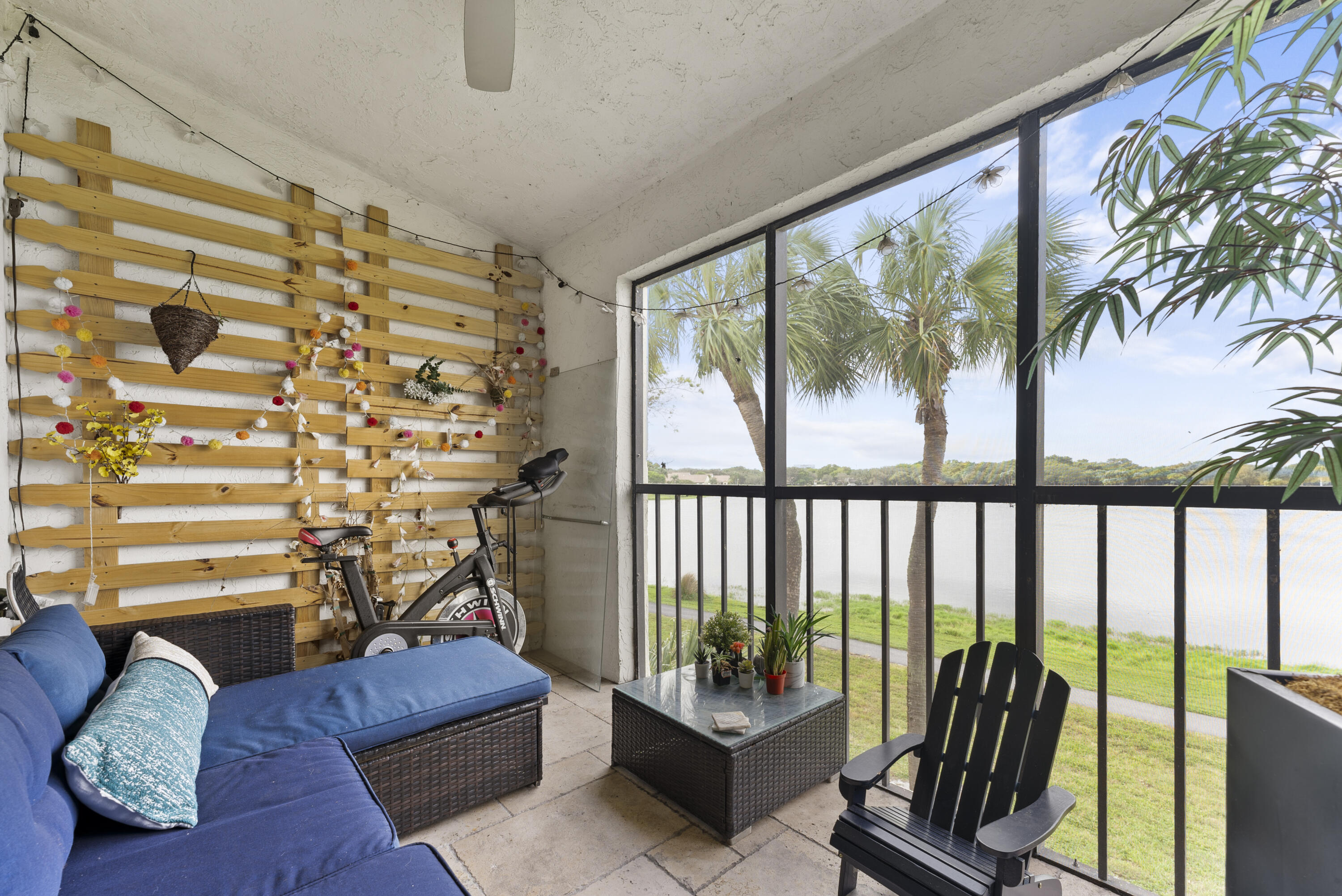 325 Palmwood Place 213