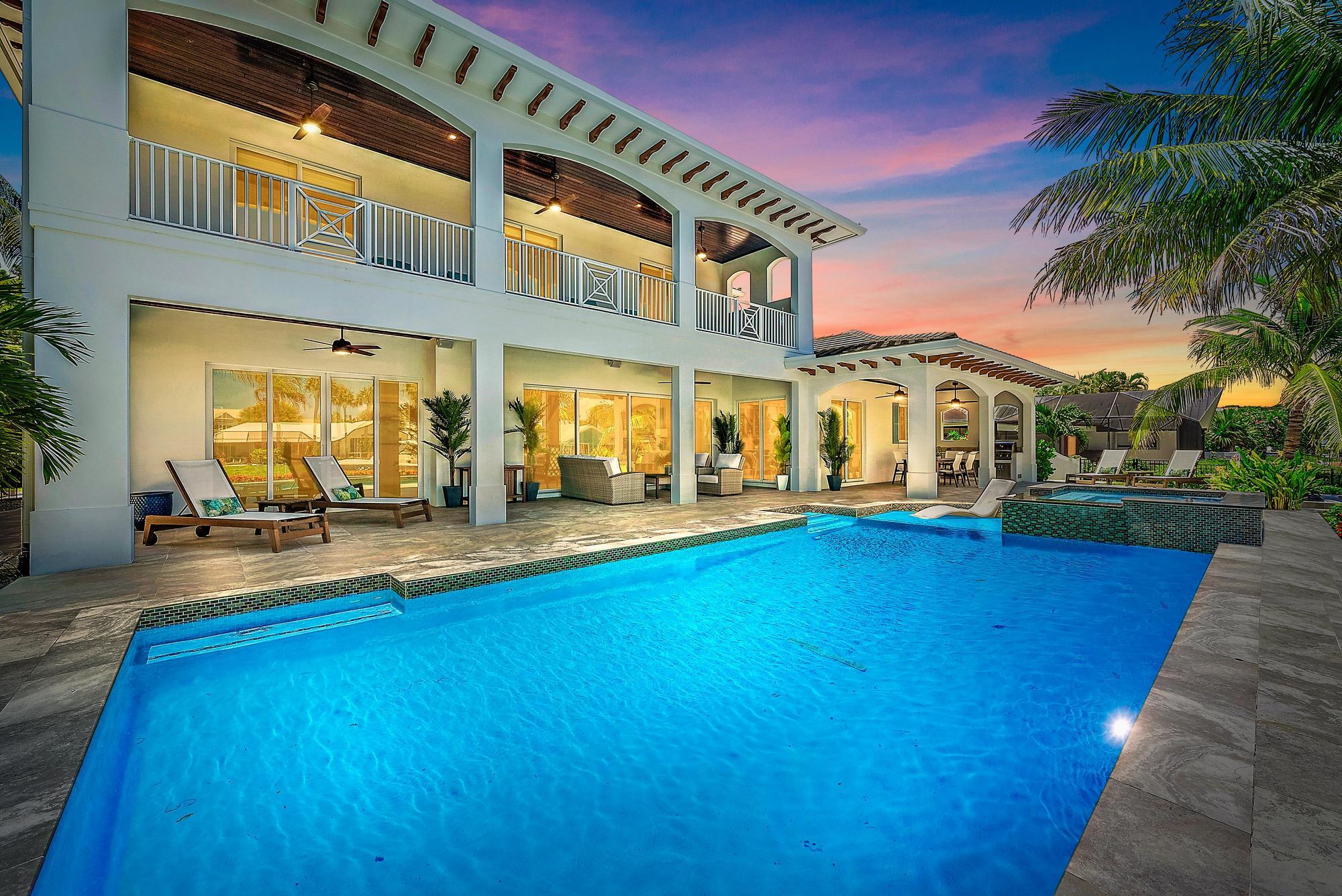 8599 SE Sabal Street