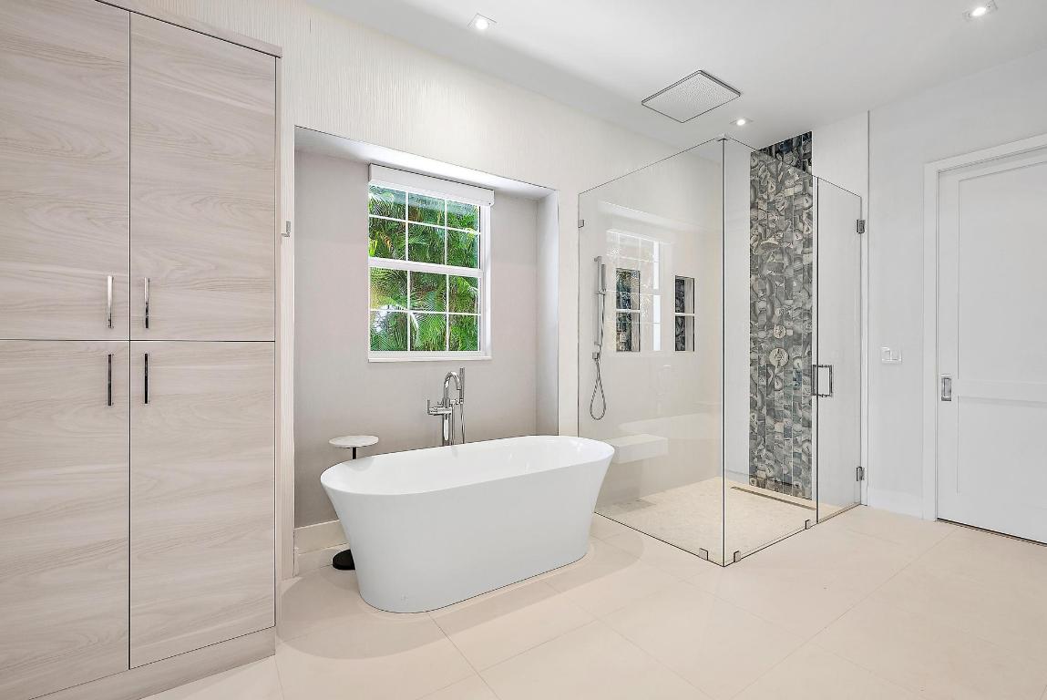 8599 SE Sabal Street