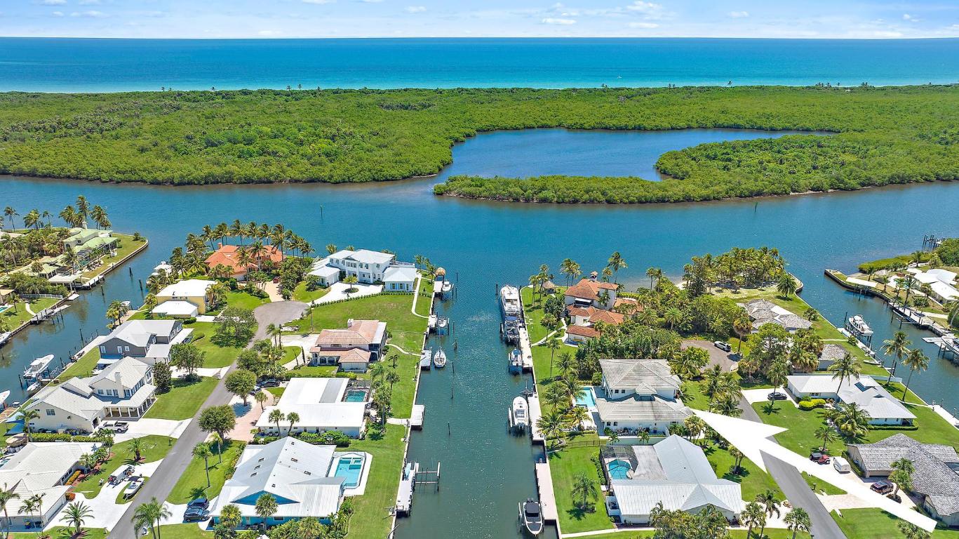 8599 SE Sabal Street