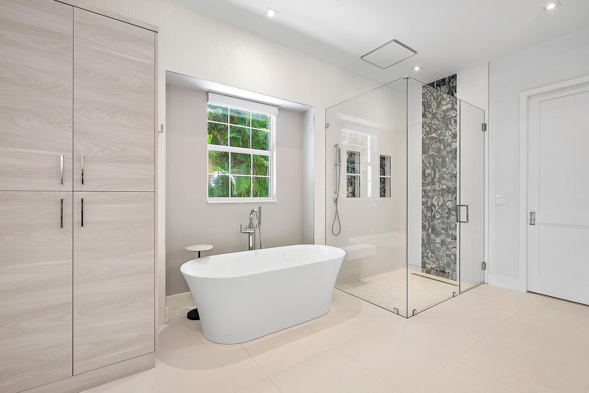 8599 SE Sabal Street