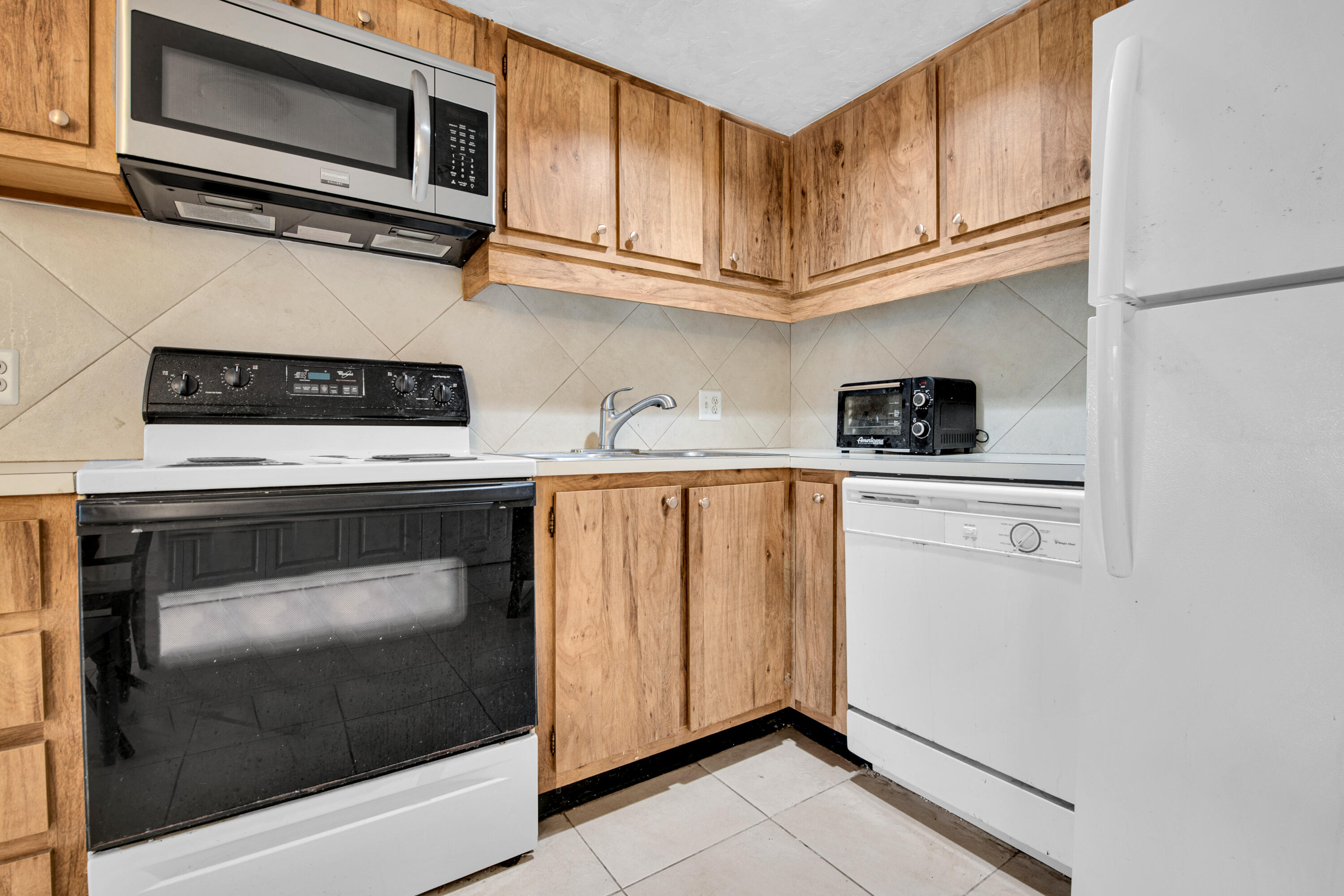 41 Deer Creek Road G104, Deerfield Beach Unit: G104