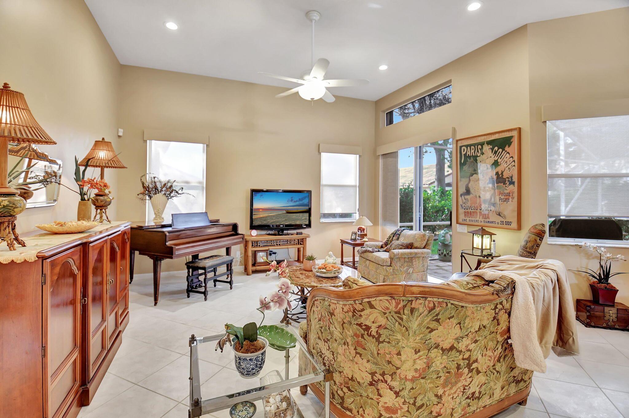 5394 Landon Circle