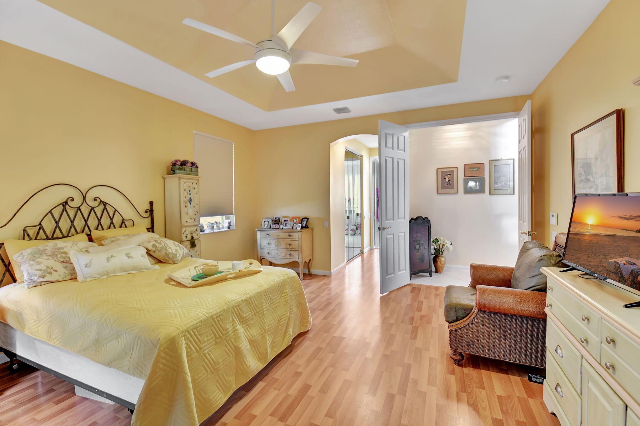 5394 Landon Circle