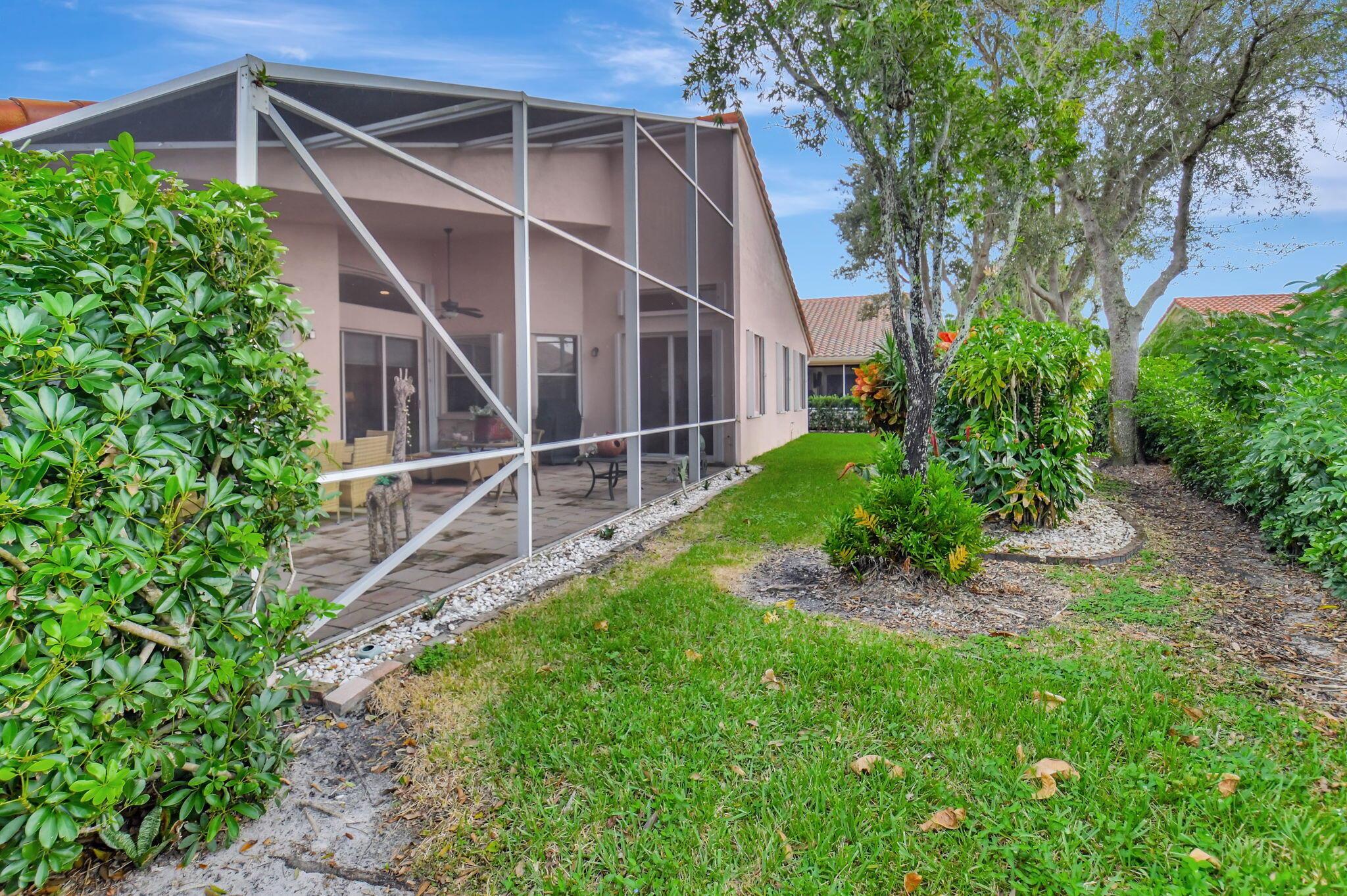 5394 Landon Circle