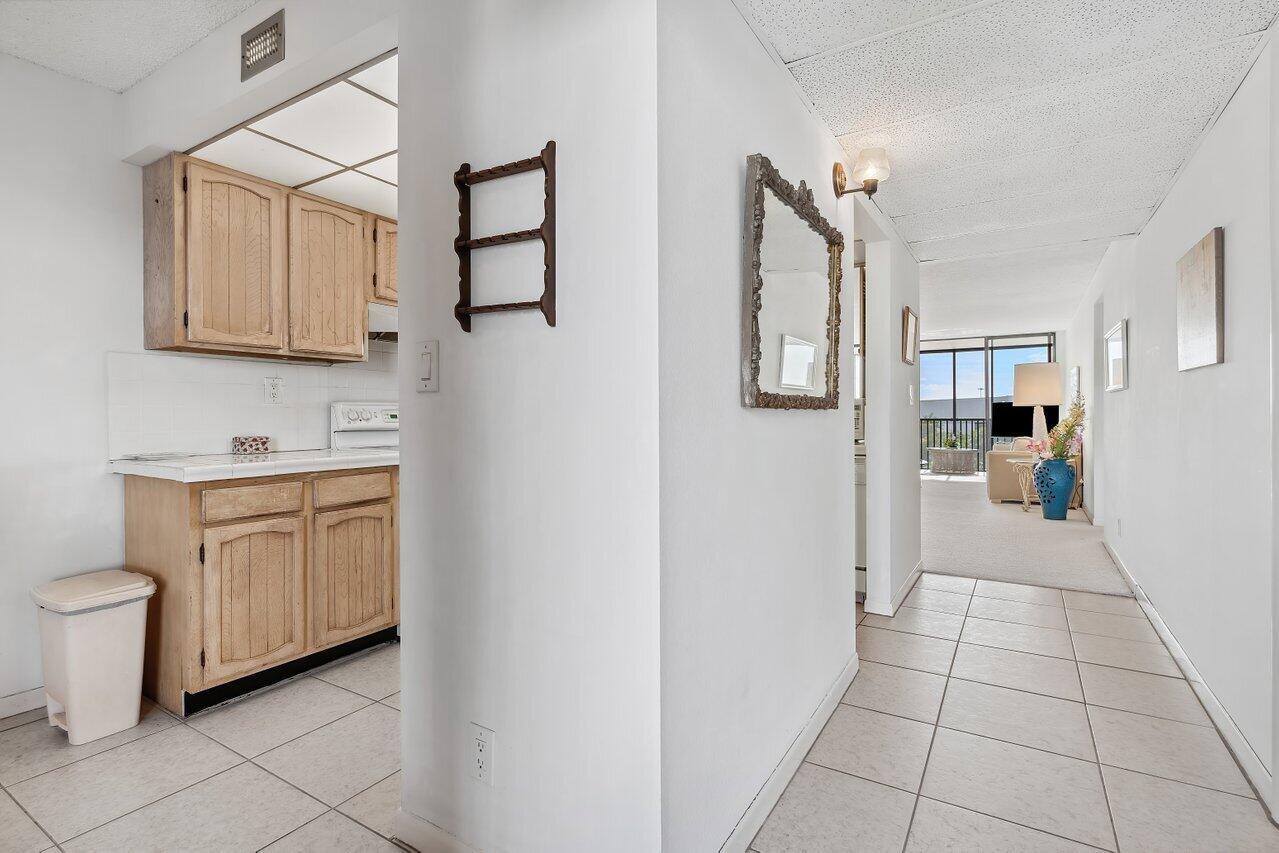13 Royal Palm Way Unit 602