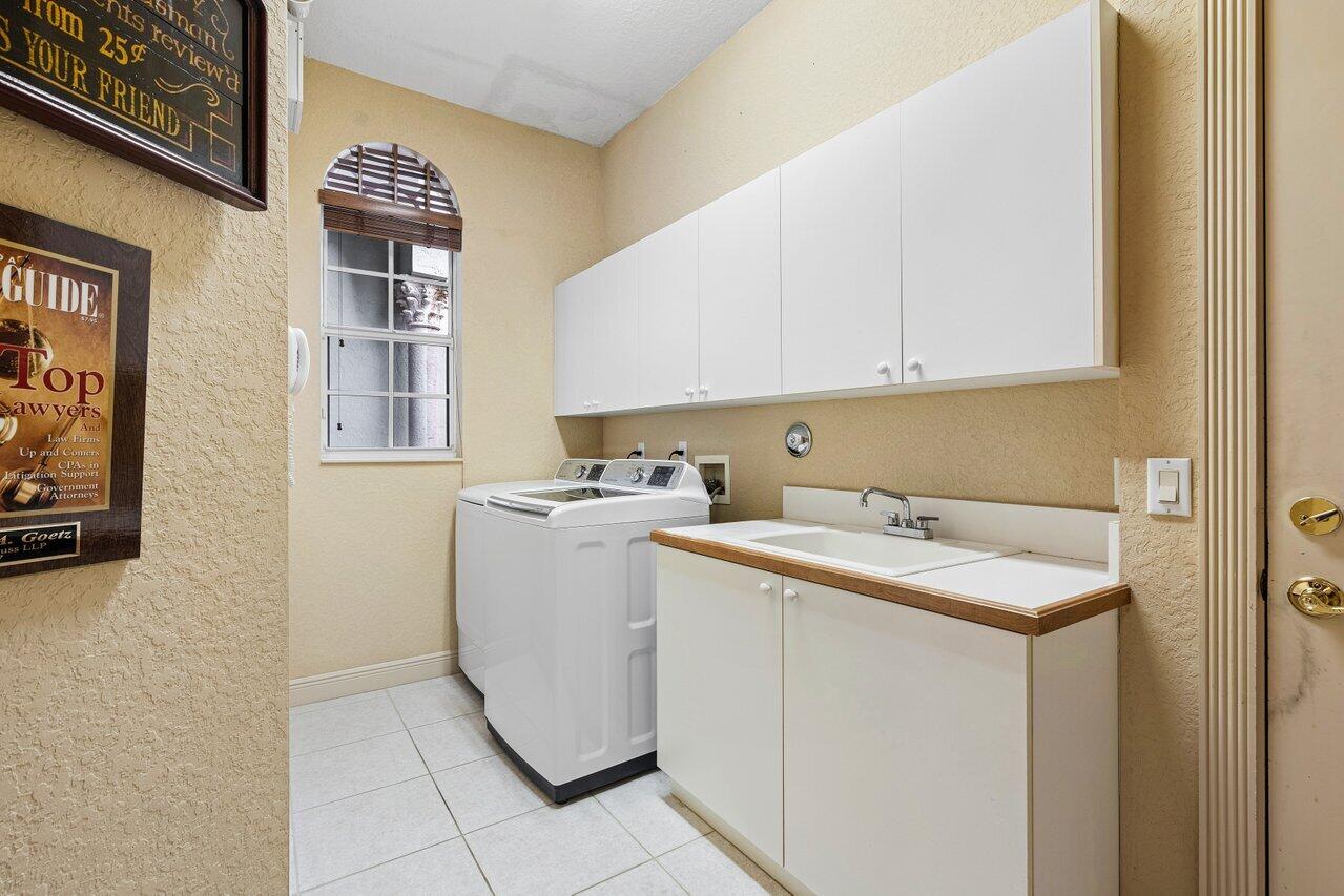 6581 Grande Orchid Way