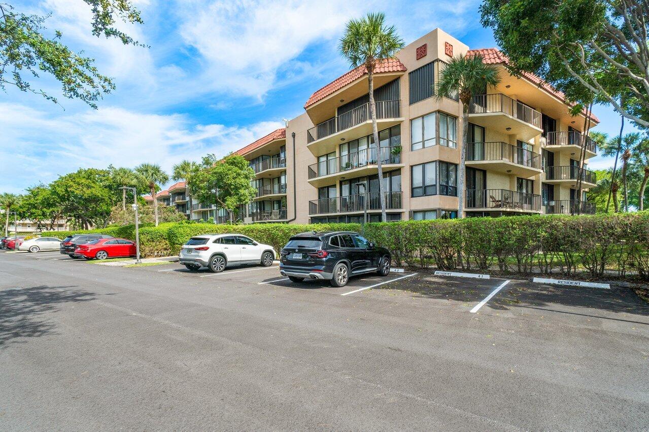 799 Jeffery Street 312