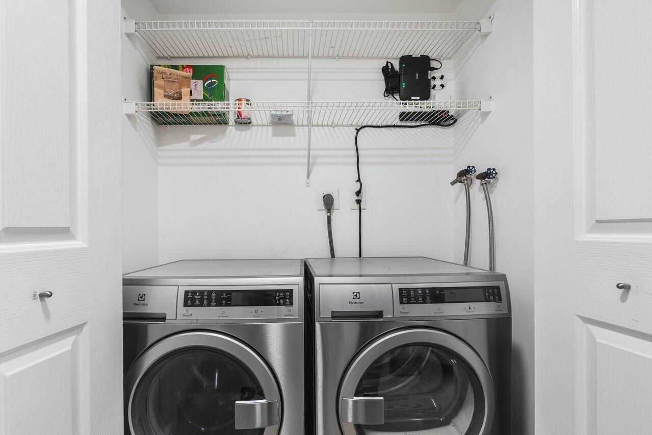 799 Jeffery Street 312