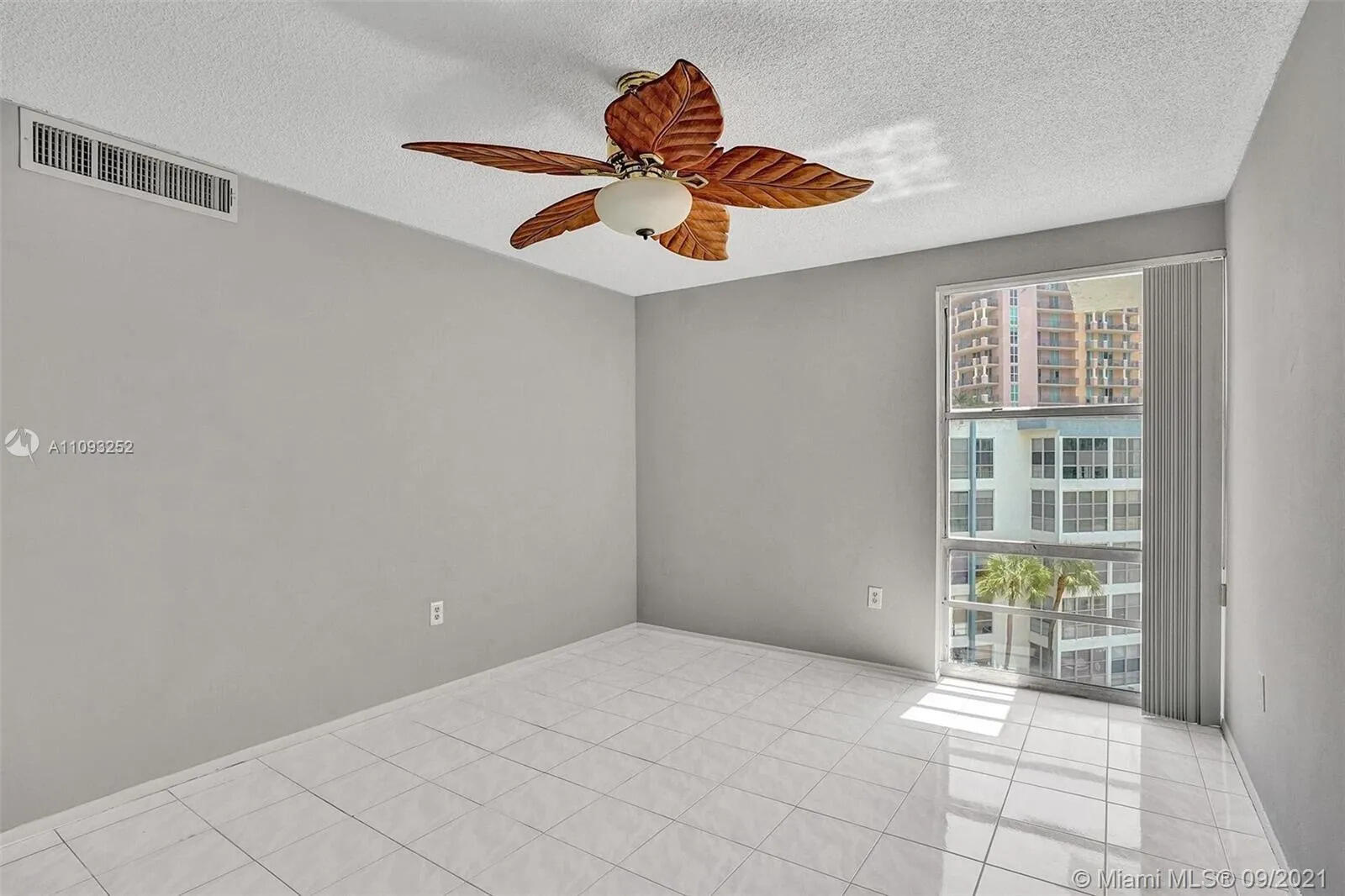 200 177th Drive 502, Sunny Isles Beach Unit: 502