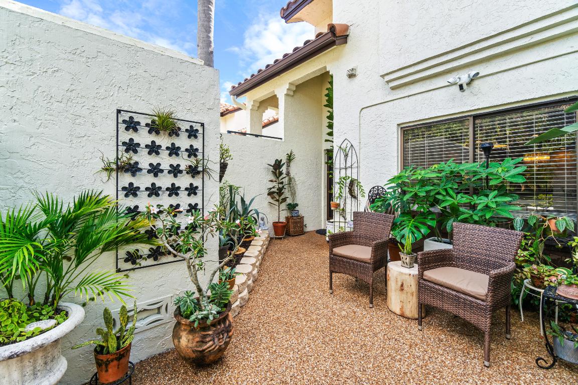 7926 Seville Place 2001, Boca Raton Unit: 2001