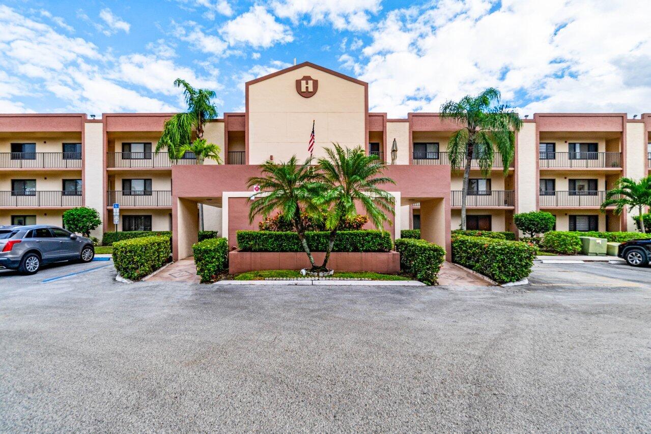 10667 W Clairmont Circle 301, Tamarac Unit: 301
