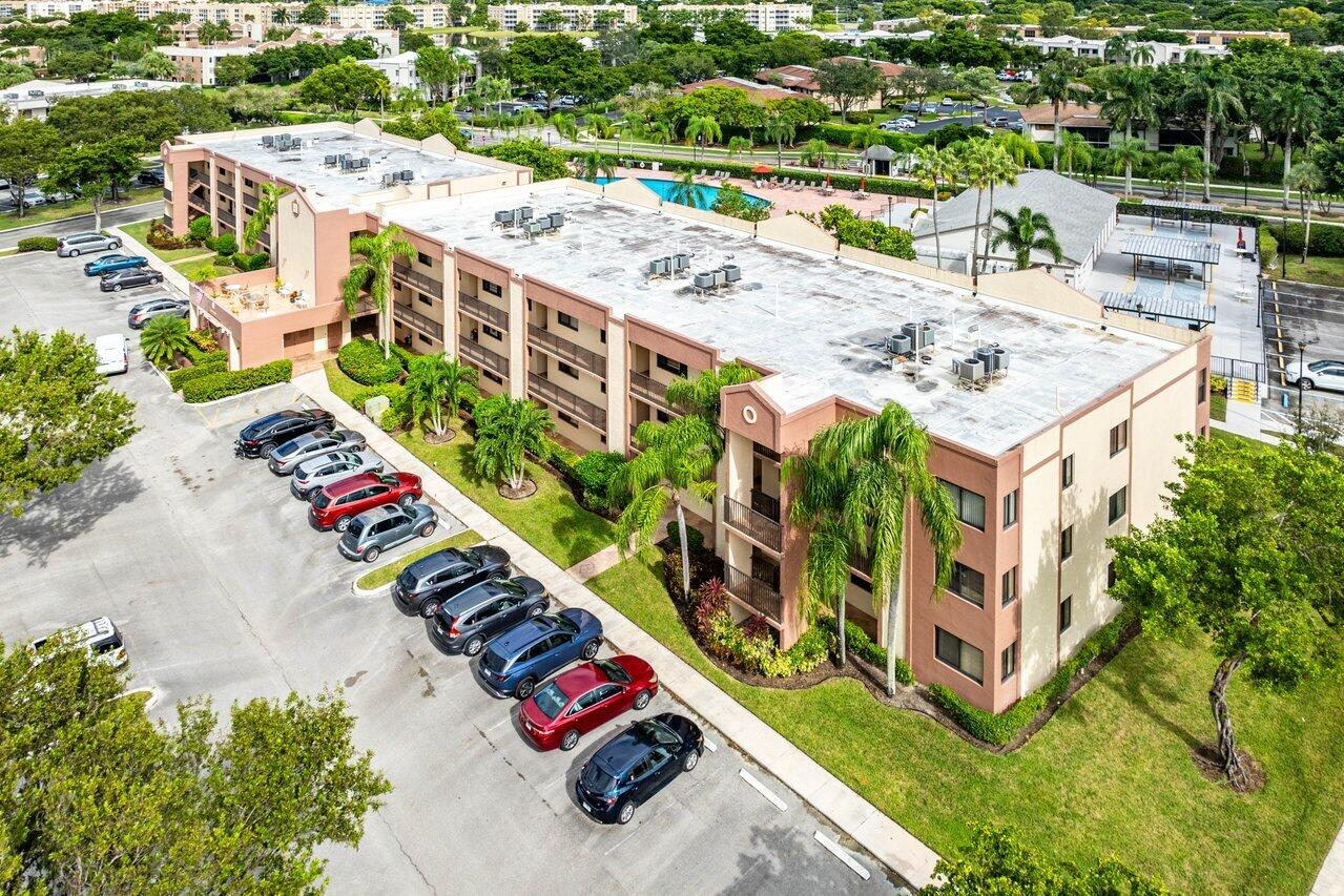 10667 W Clairmont Circle 301, Tamarac Unit: 301