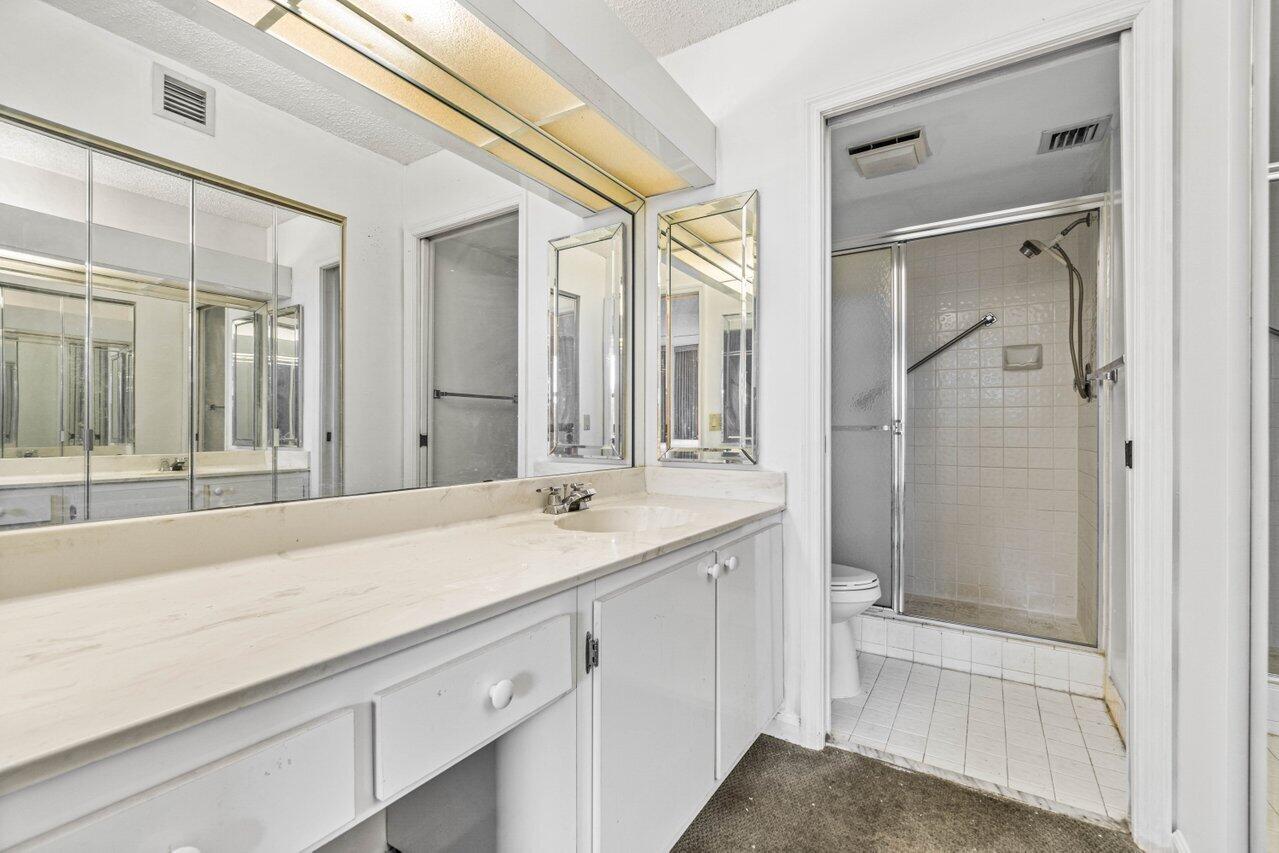 10667 W Clairmont Circle 301, Tamarac Unit: 301