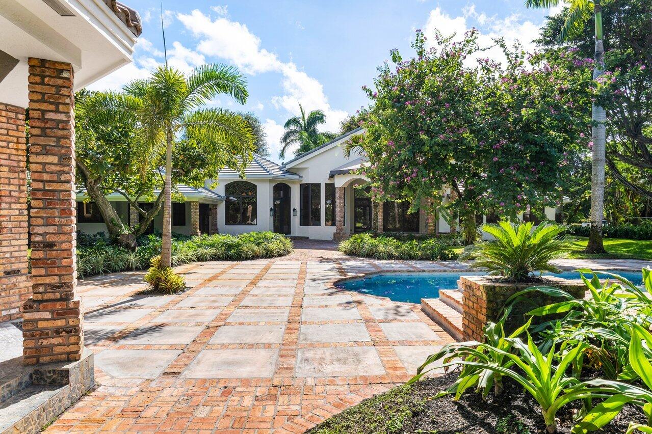 12525 Oak Arbor Lane