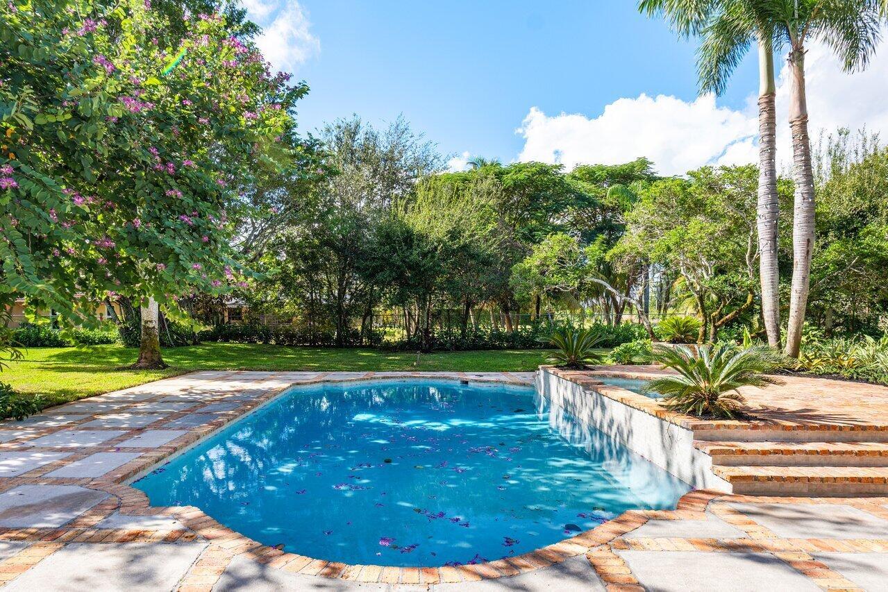 12525 Oak Arbor Lane