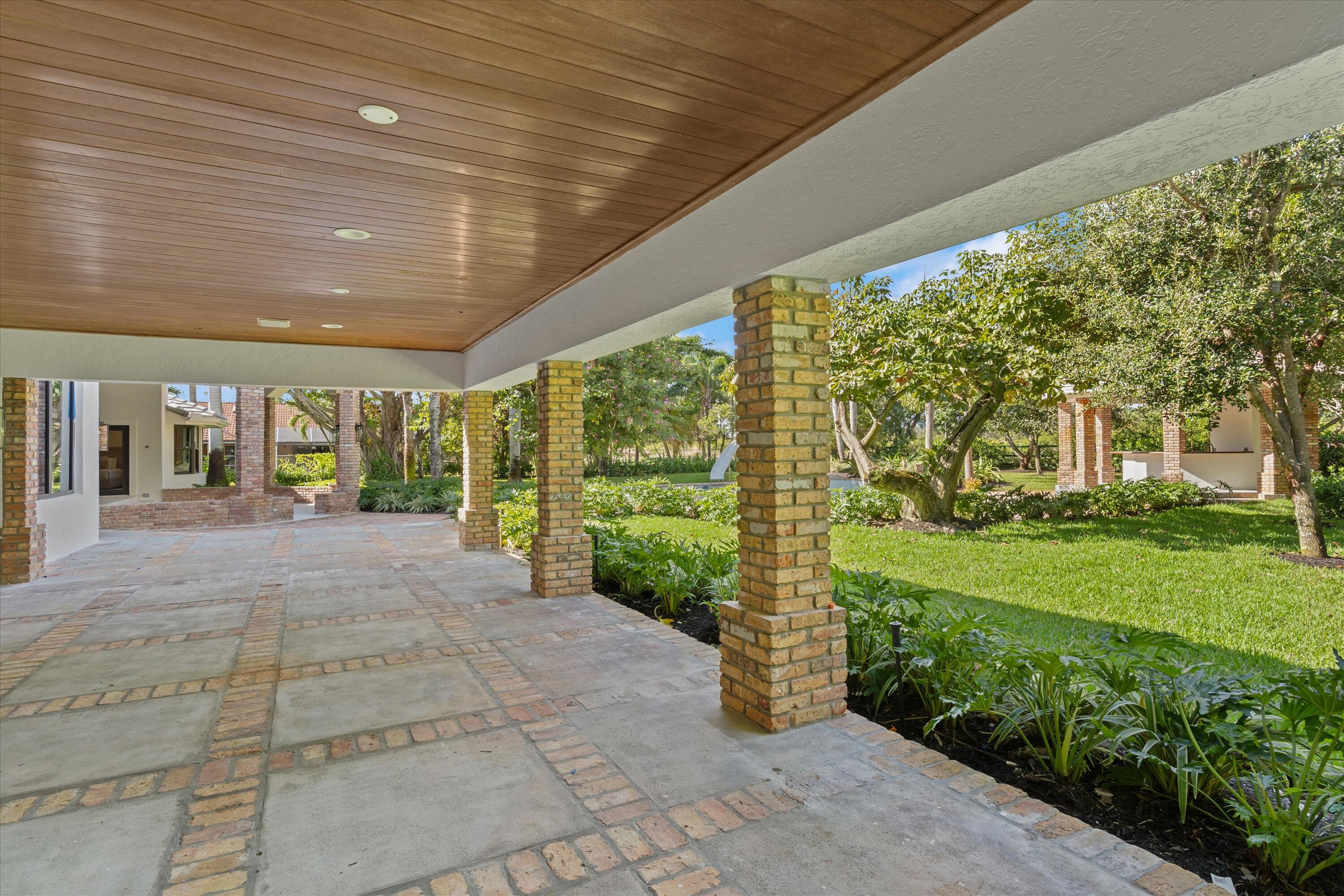 12525 Oak Arbor Lane