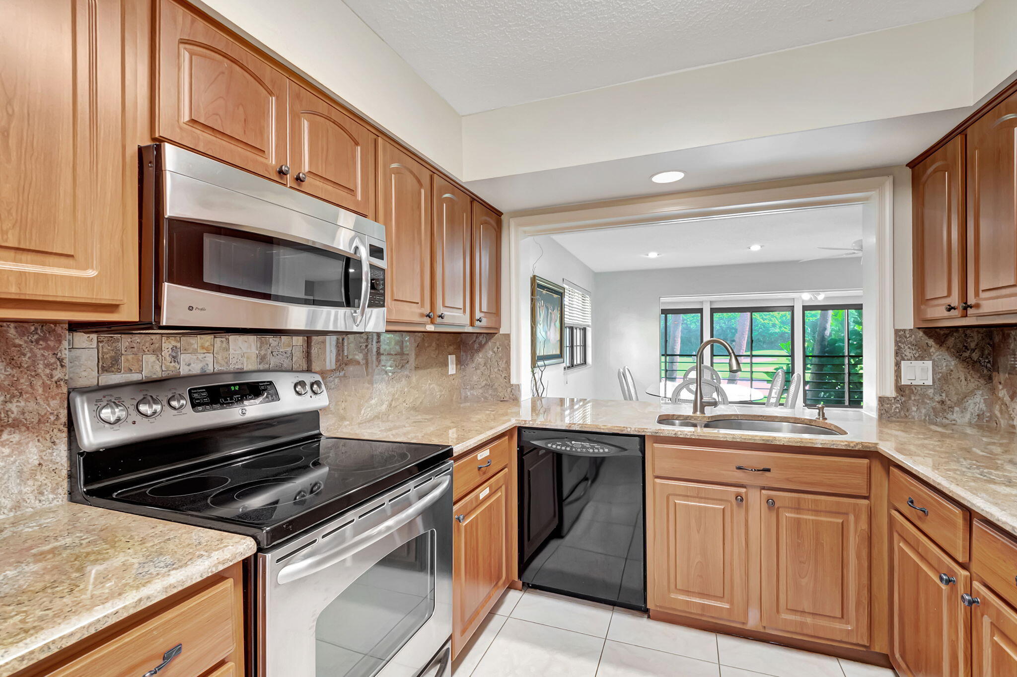 6450 Aspen Glen Circle