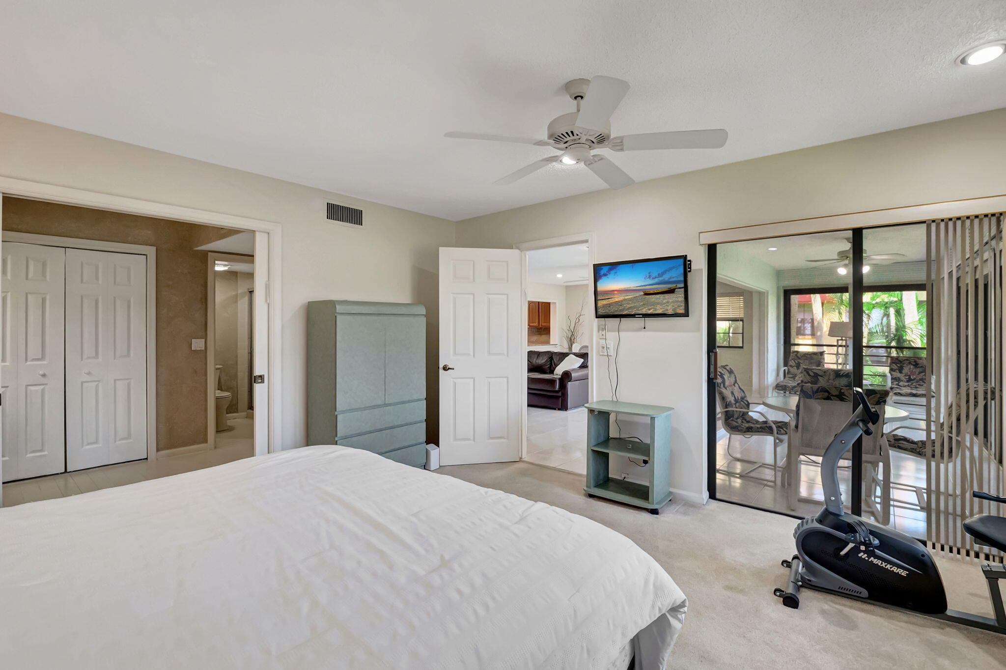 6450 Aspen Glen Circle