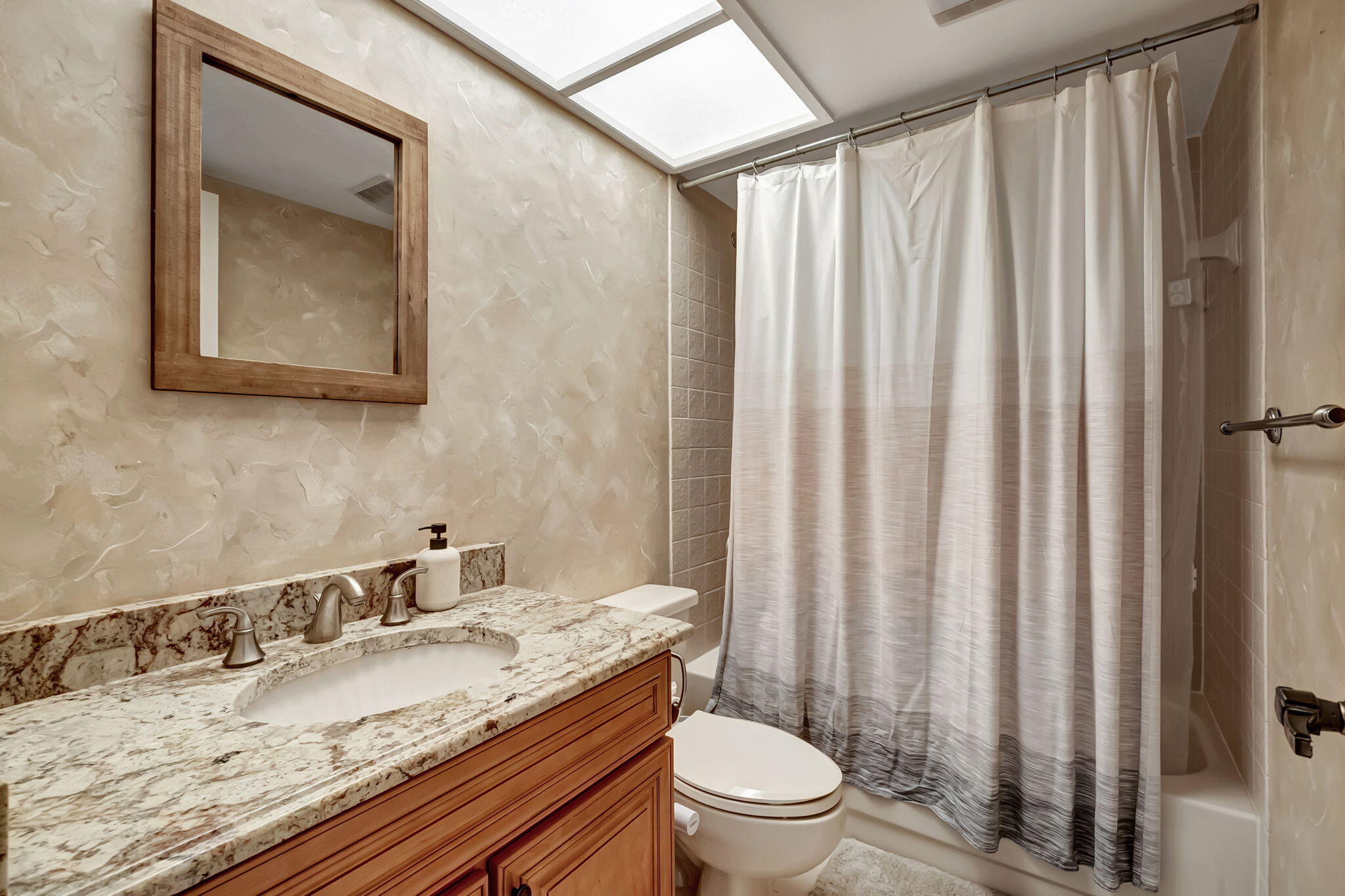 6450 Aspen Glen Circle