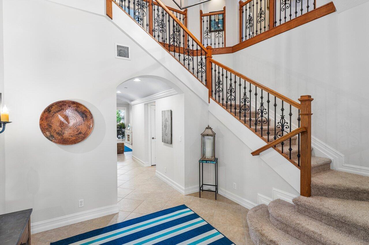 833 Estuary Way