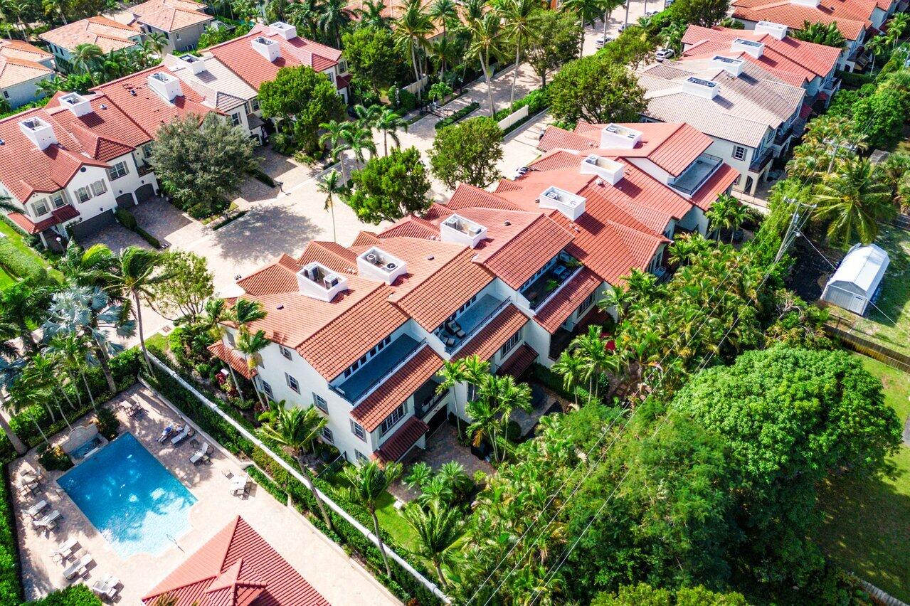 833 Estuary Way