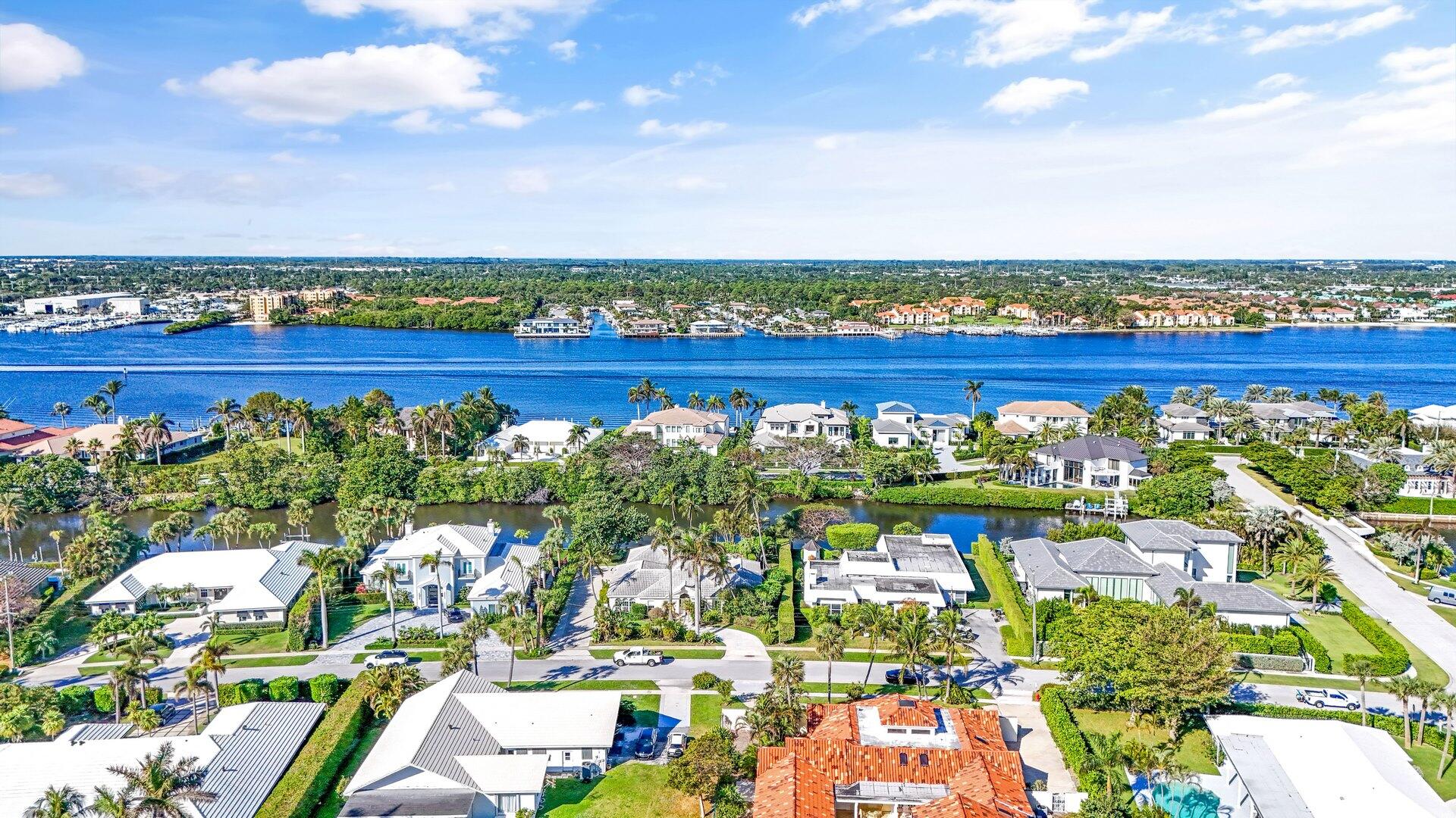 35 Curlew Road, Manalapan