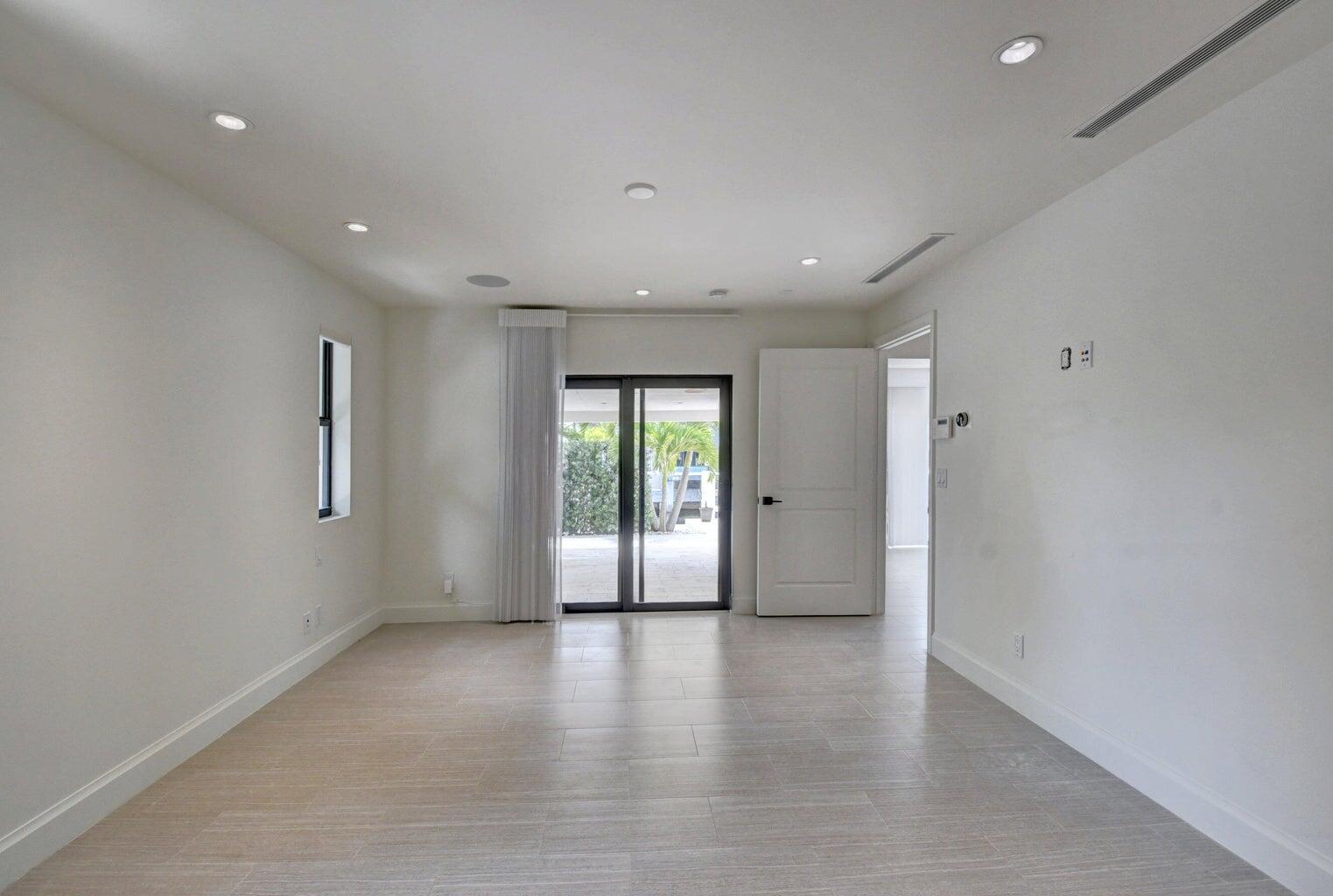 784 NE 71st Street