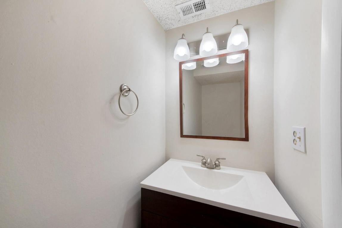 2206 NW 39th Avenue, Coconut Creek