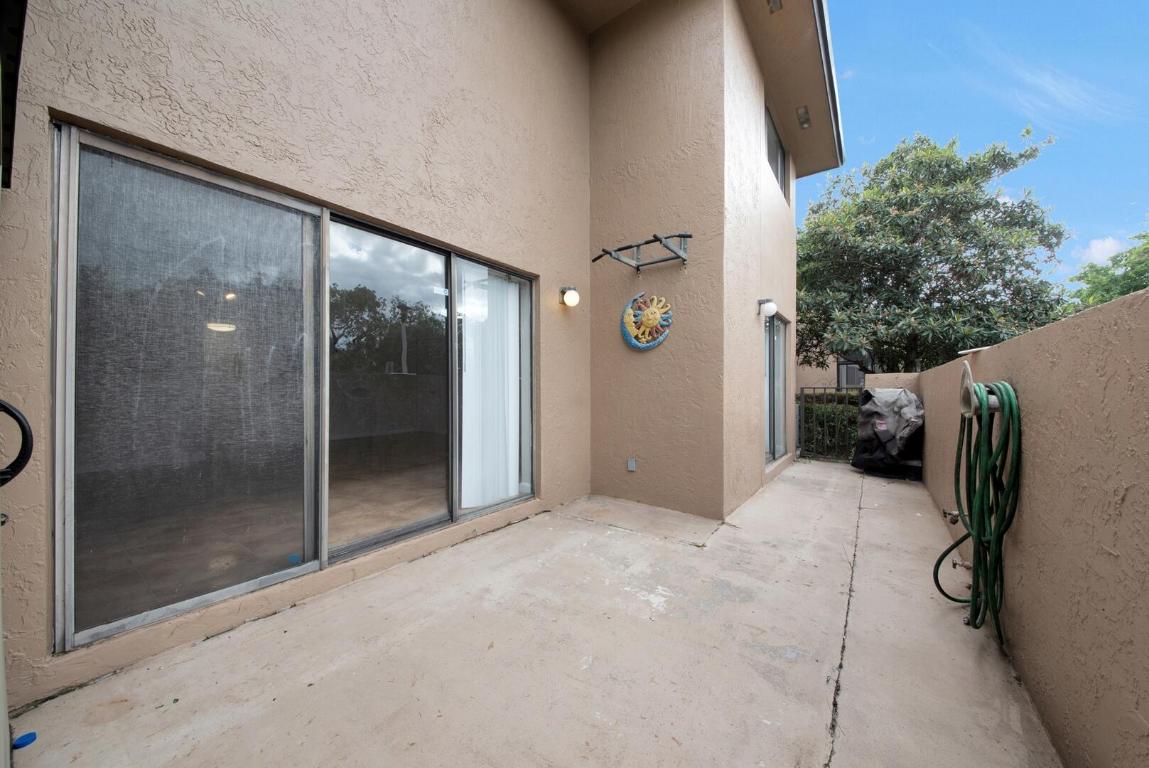 2206 NW 39th Avenue, Coconut Creek