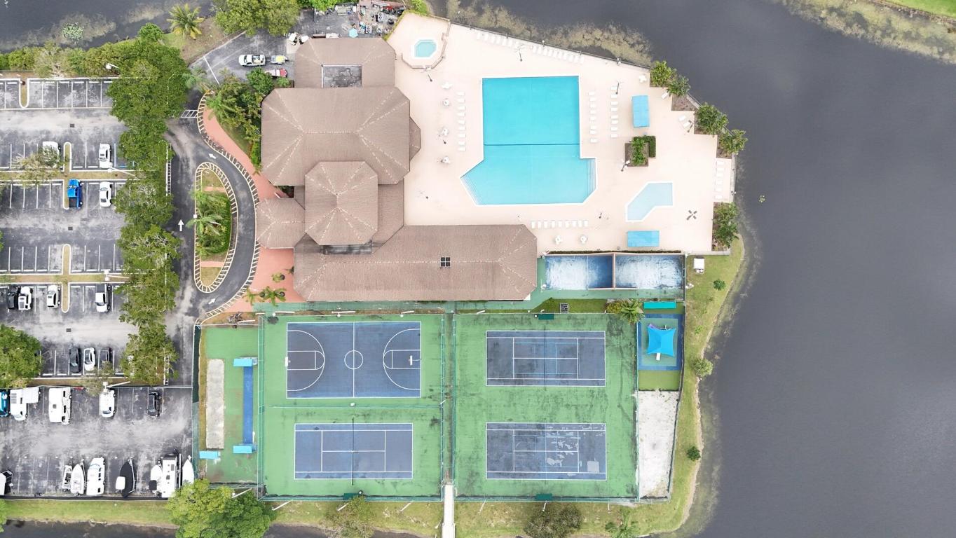 2206 NW 39th Avenue, Coconut Creek