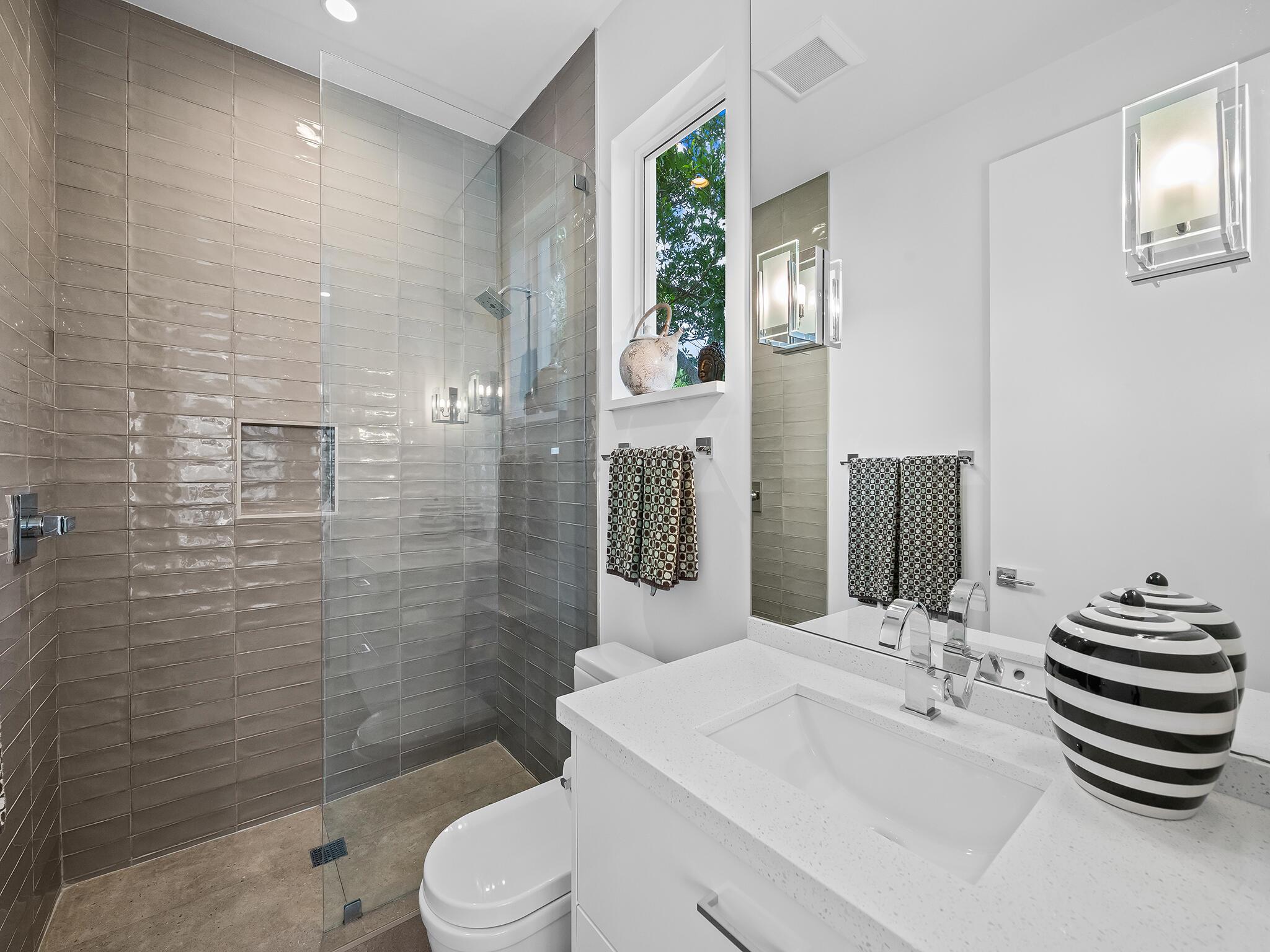 1020 SE 13th Terrace