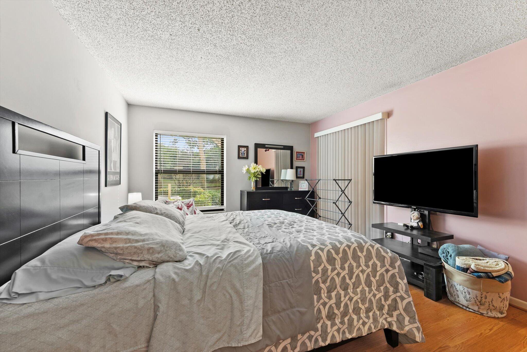 3233 Carambola Circle S 23117