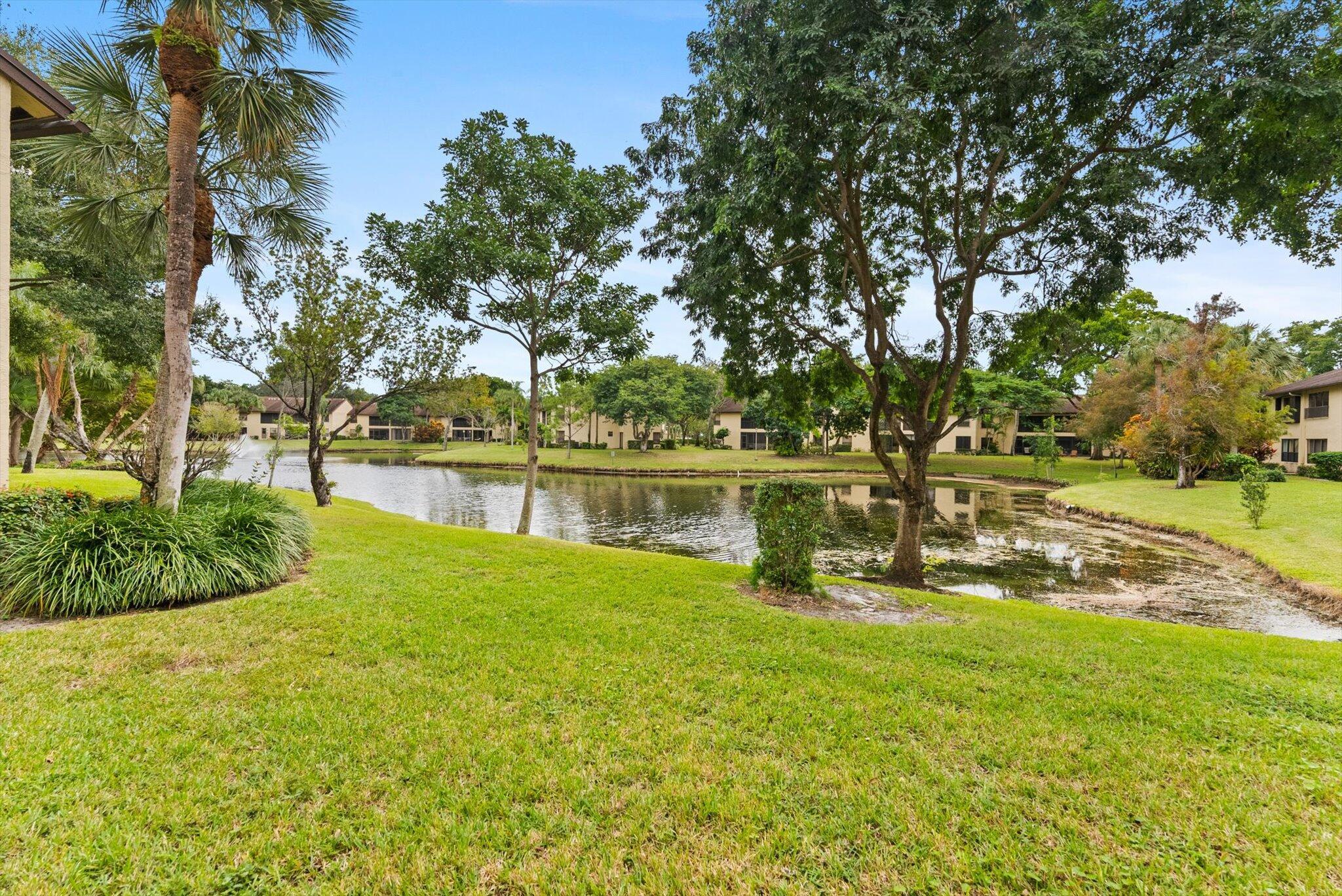 3233 Carambola Circle S 23117