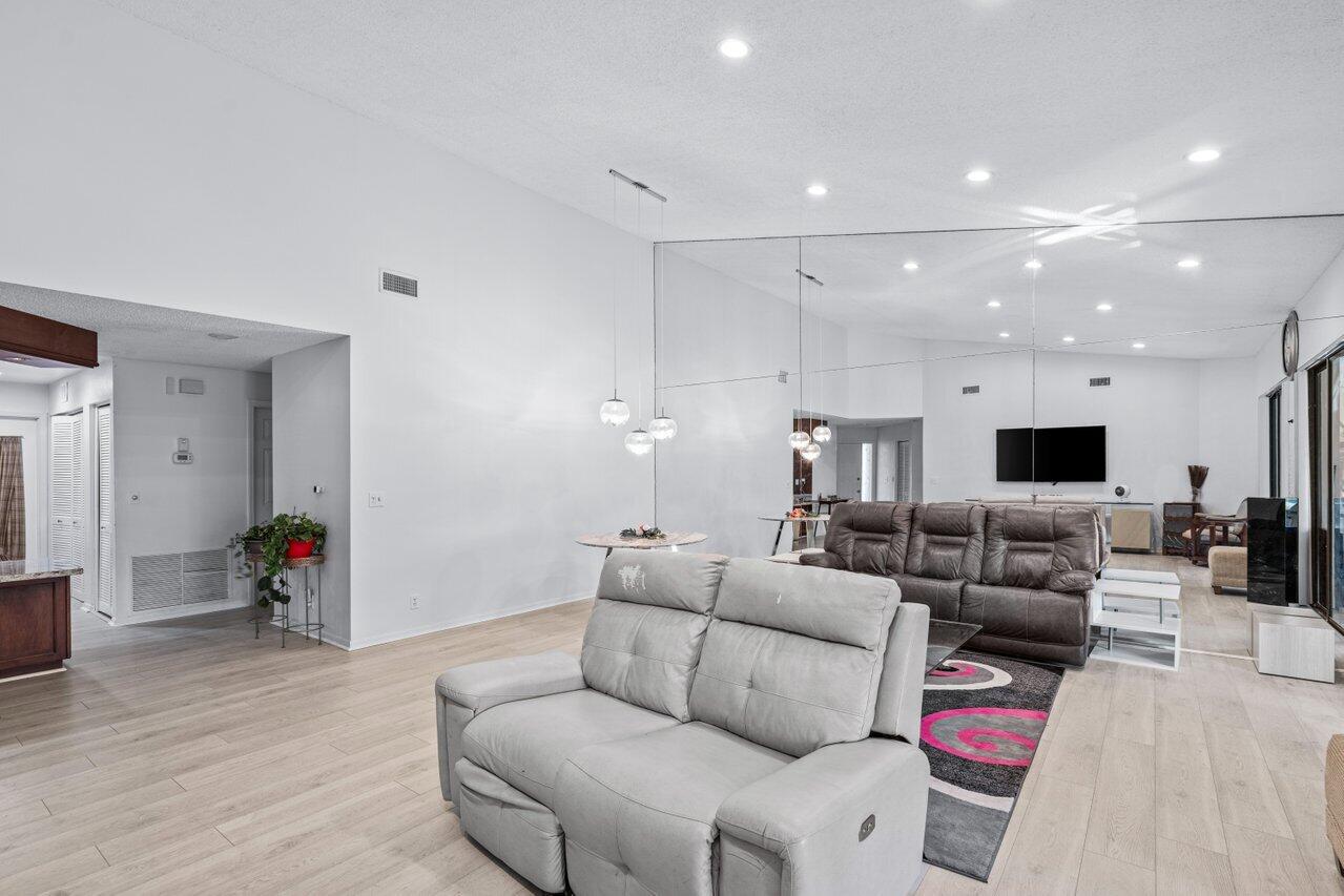 10607 Ladypalm Lane Bb
