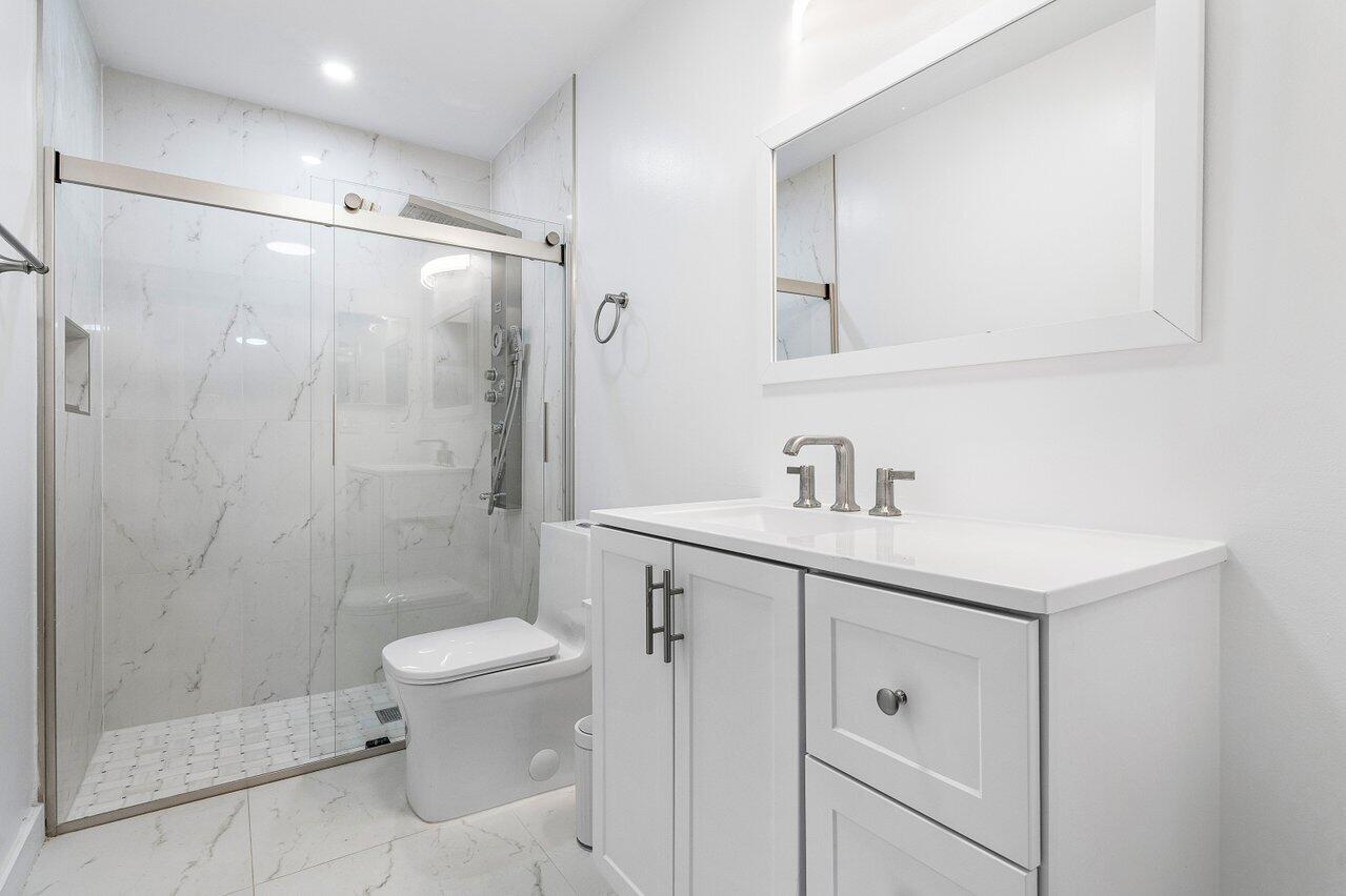 8171 Ambach Way, Hypoluxo